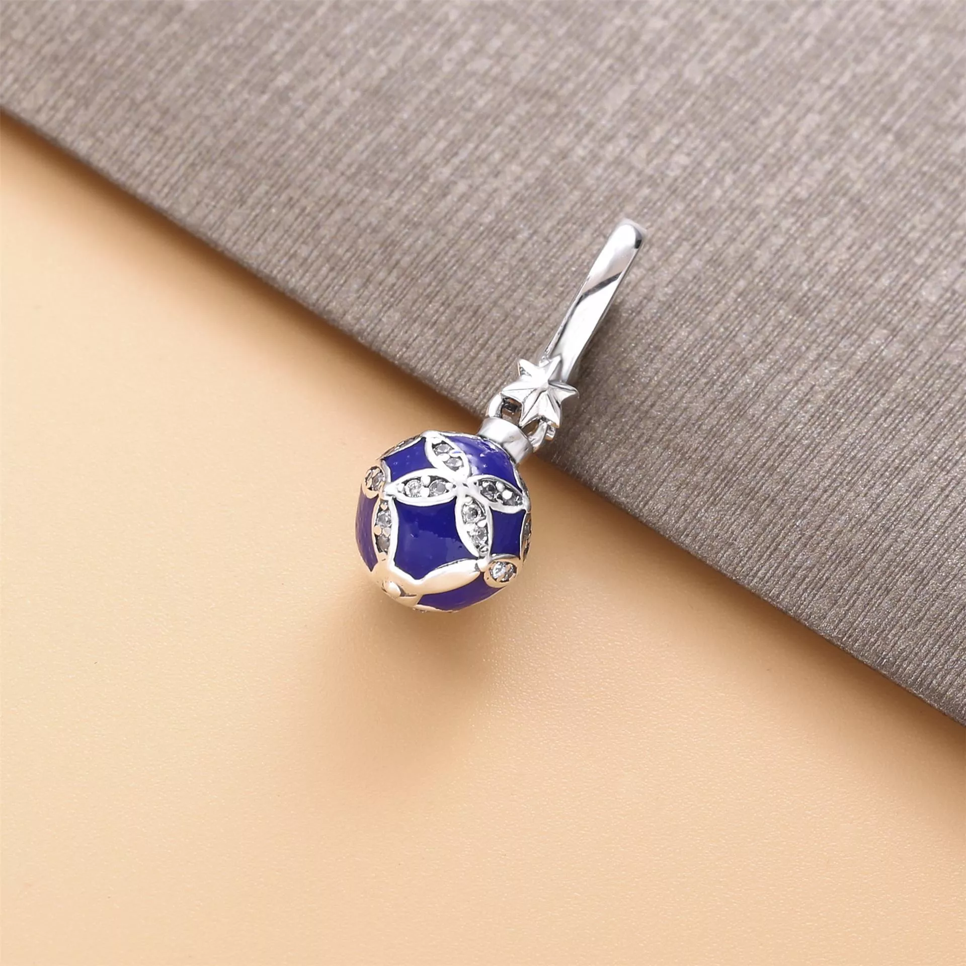 Charm Pendente Enfeite de Natal Azul Pandora - 798512C01
