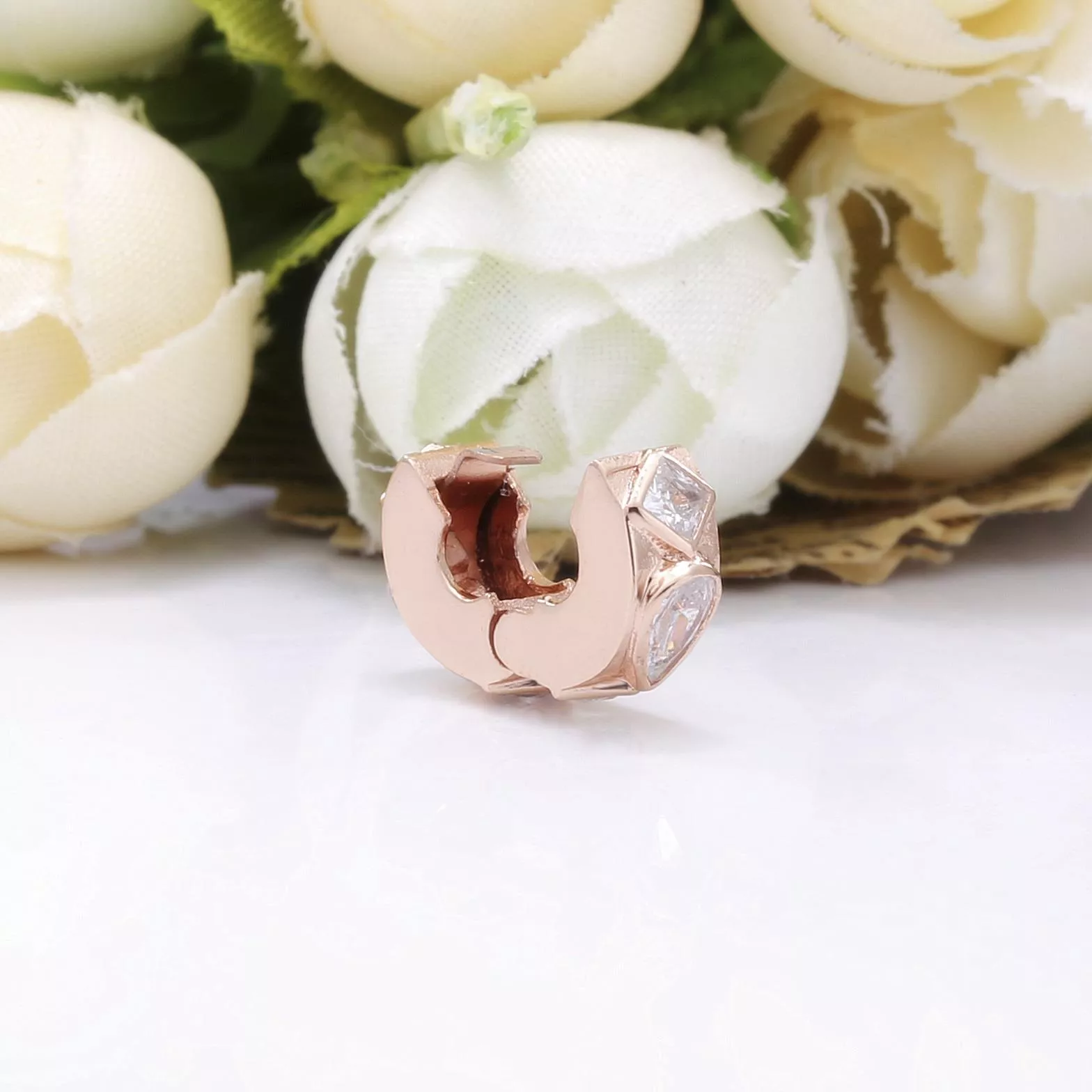 Clipe Pandora Rose Brilho Geométrico - 788429C01