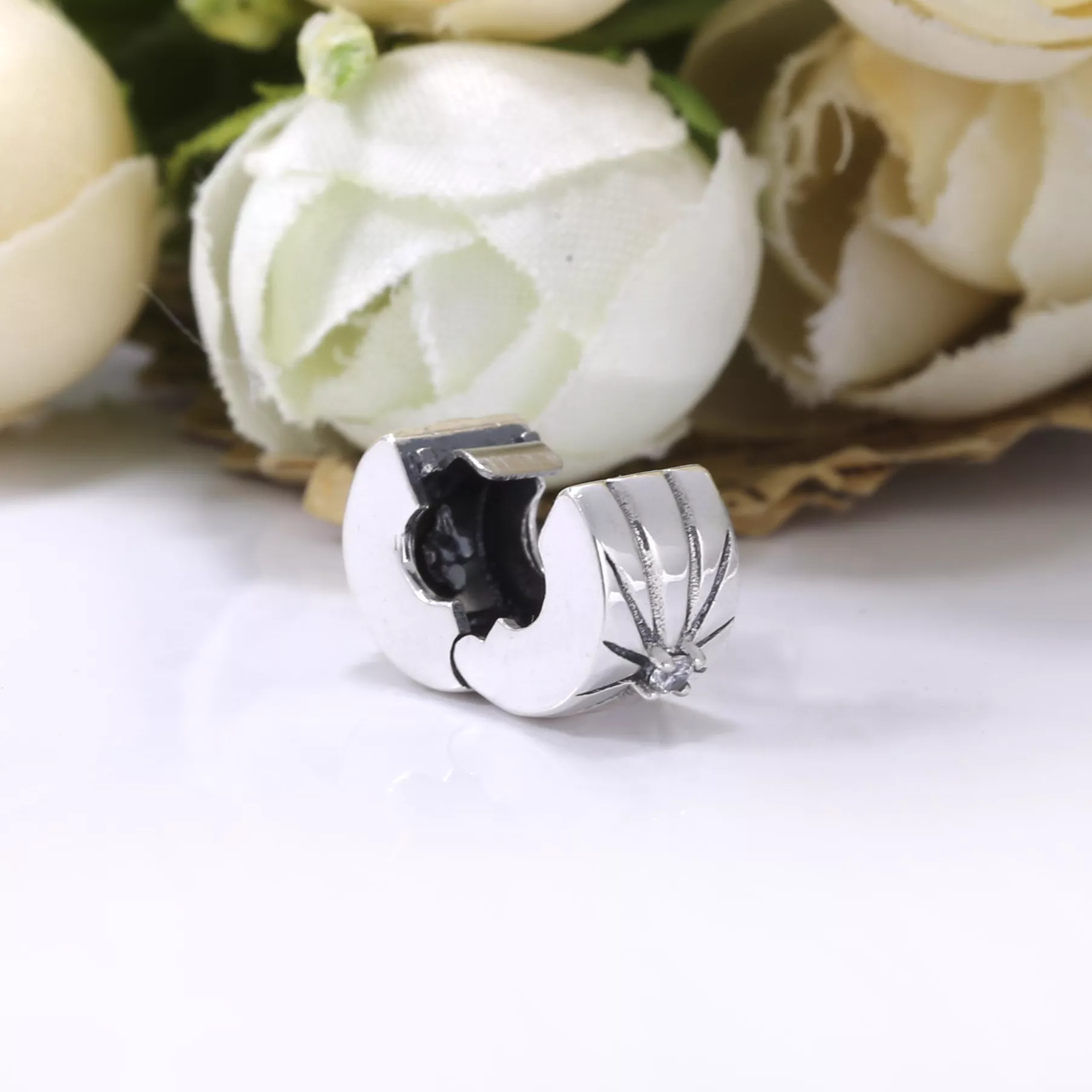 Conta Clip Raio de Sol Pandora - 798614C01