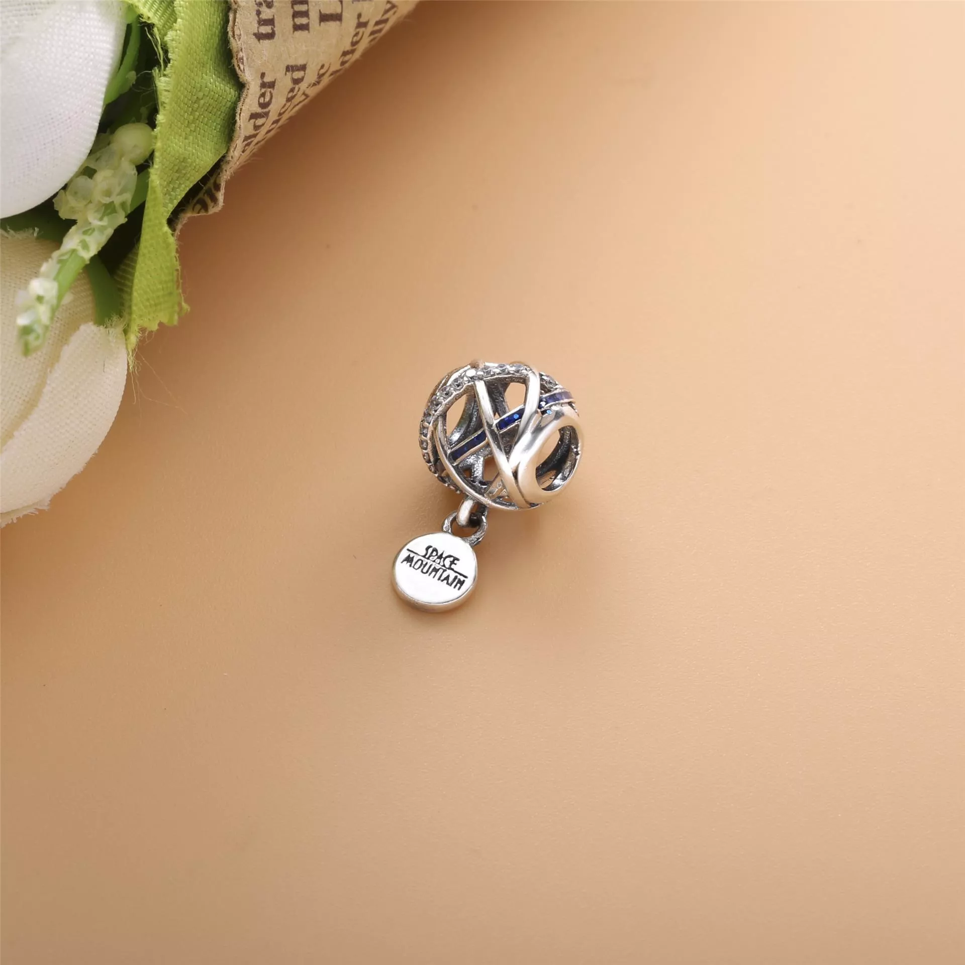 Charm Disney, Montanha Espacial Parks Pandora - 798633C01
