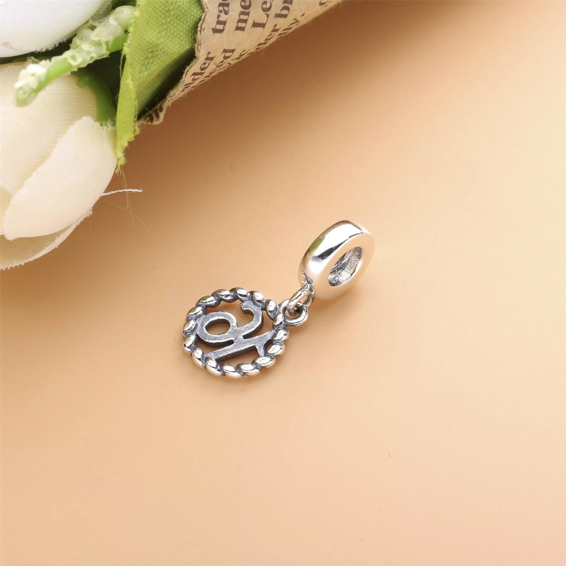 Charm Pendente 16º Aniversário Pandora - 790494