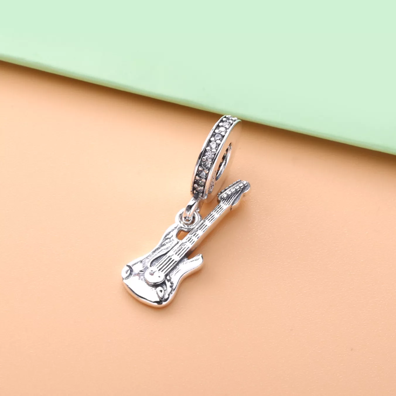 Charm Pendente Guitarra - 798788C01