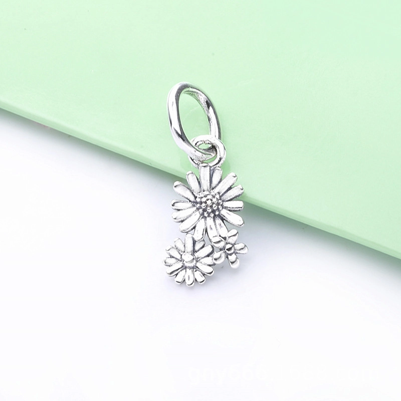 (imagem para) Charm Pendente Buquê De Margaridas - 798819C00 - Visualizar 2