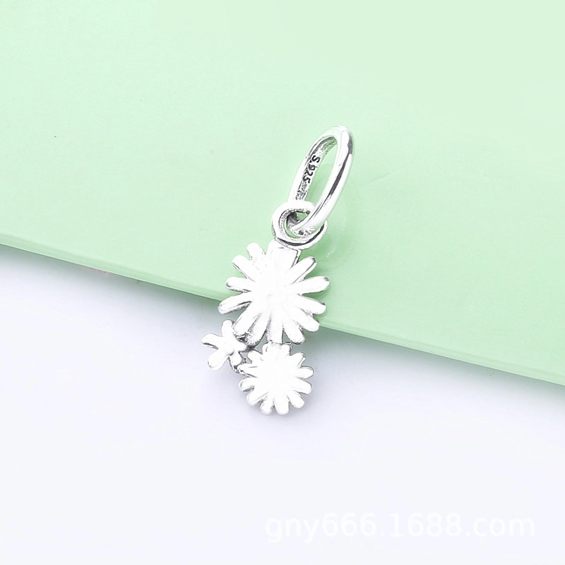 (imagem para) Charm Pendente Buquê De Margaridas - 798819C00 - Visualizar 3