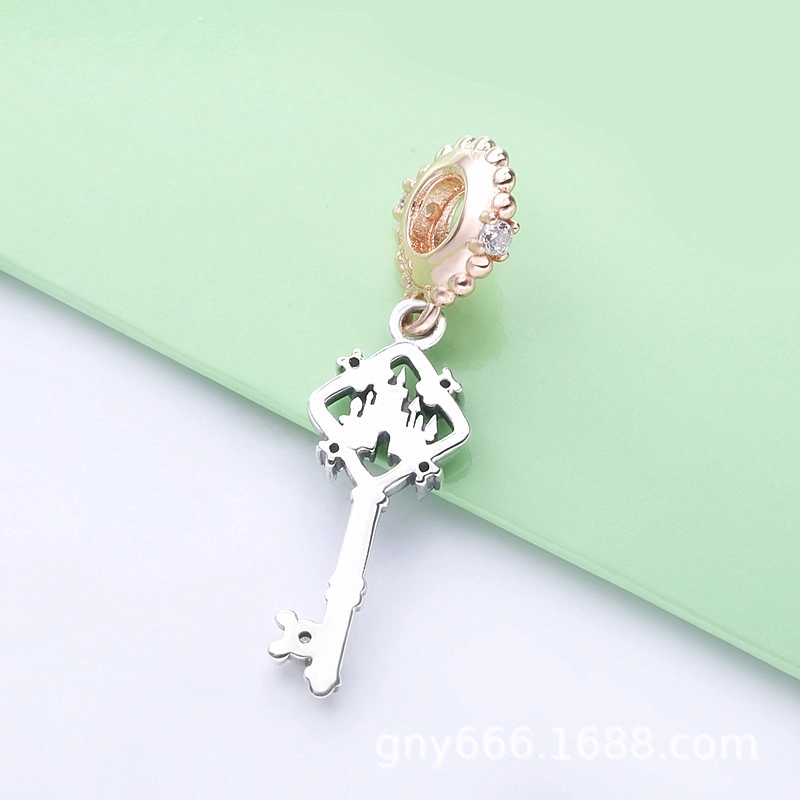 (imagem para) Charm Pendente Disney, Chave de parques Pandora Rose - 788226CZ - Visualizar 3