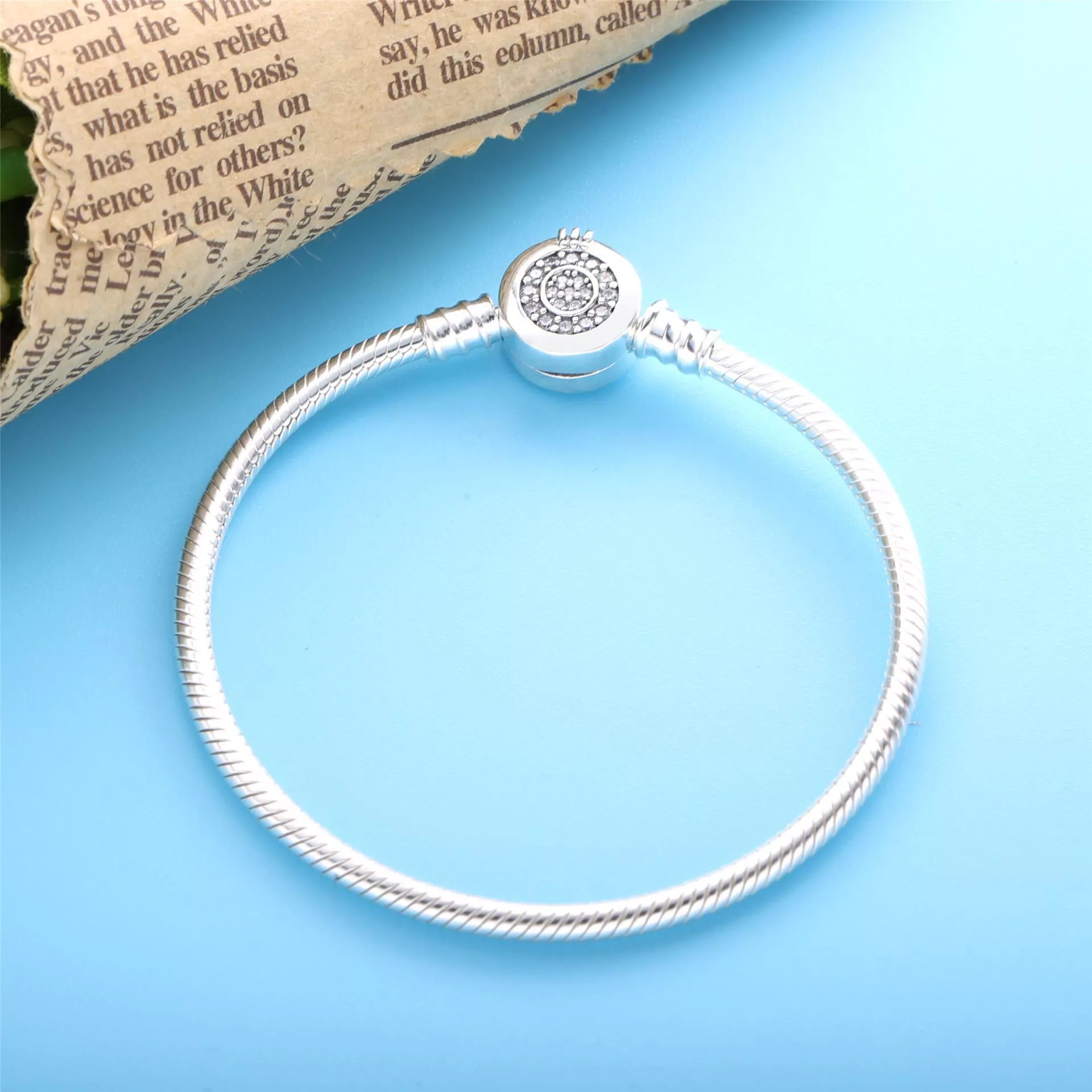 Bracelete em Trama Coroa em O Brilhante Pandora Moments - 599046C01