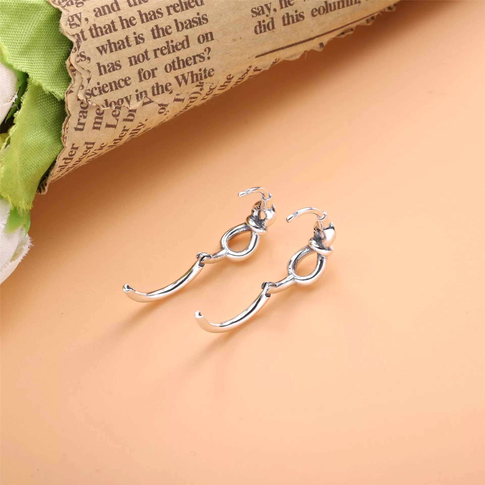 Brinco Argolas Nó Infinito Pandora - 298889C00