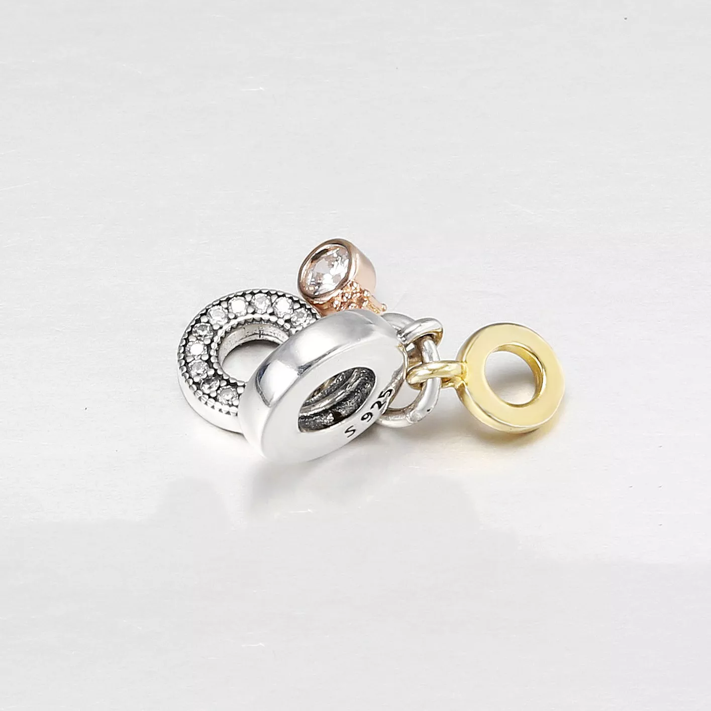 Charm Pendente Triple Monogram & Logo Pandora - 769044C01