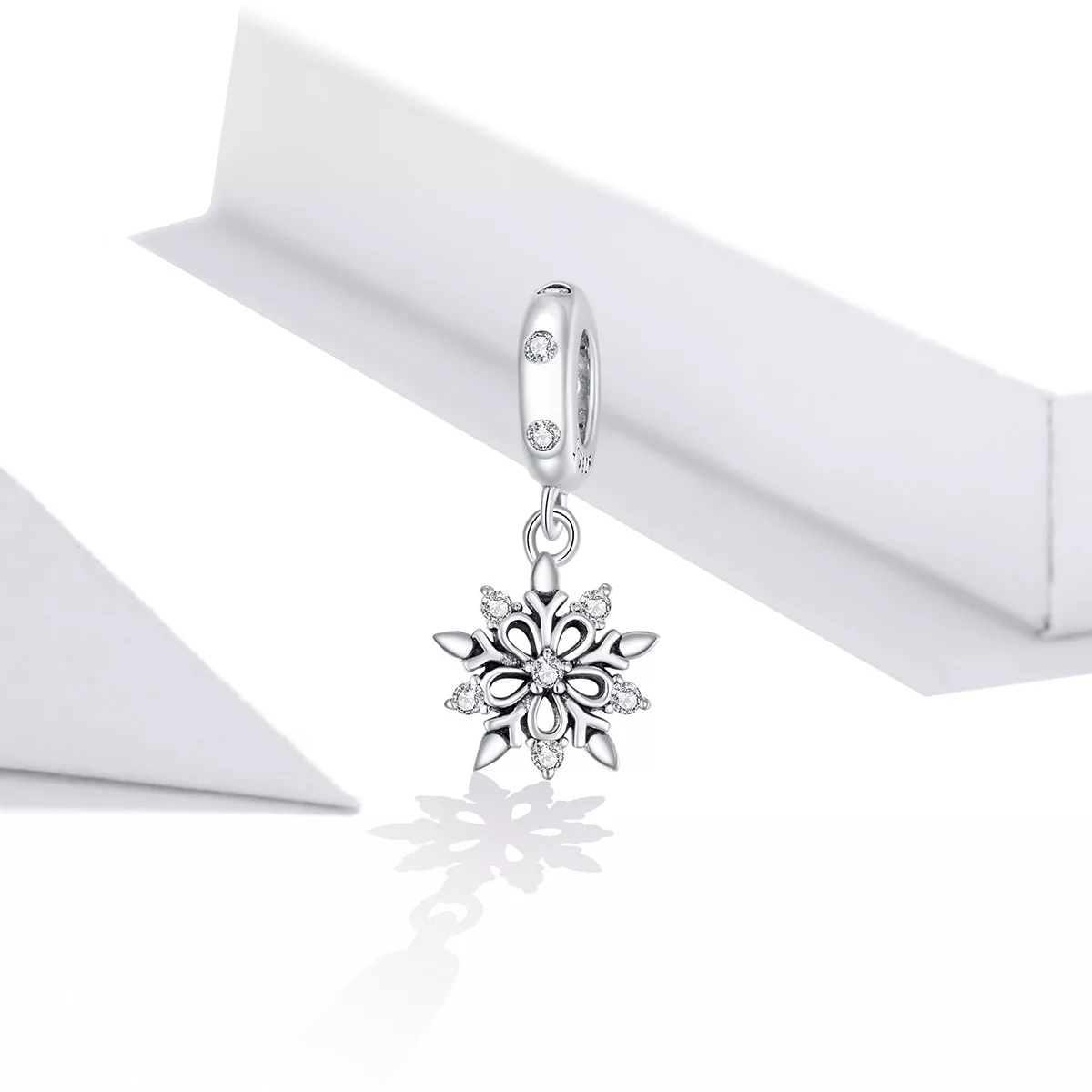 Charm Pendente Floco de neve de cristal balançando estilo Pandora - SCC1649
