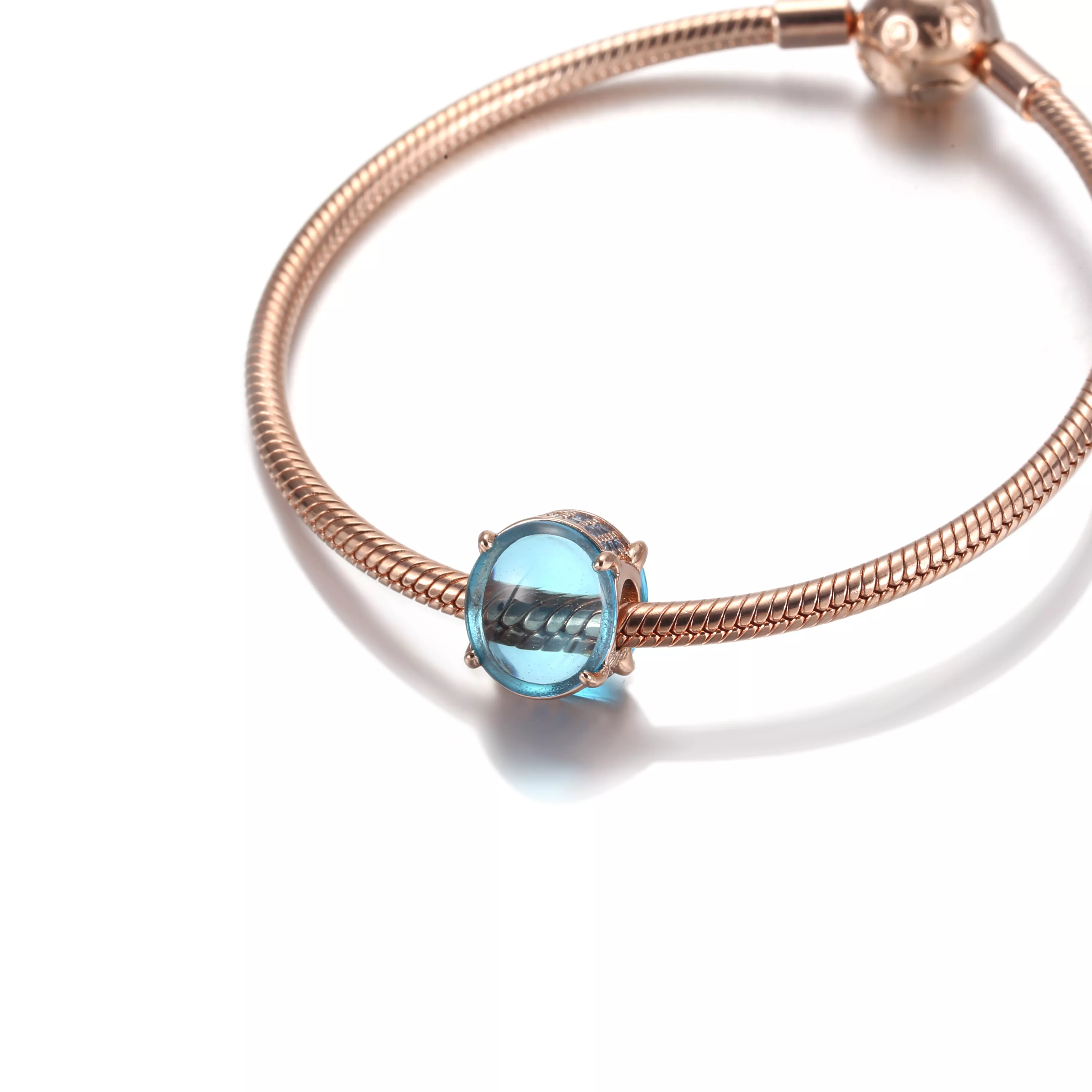 Charm Oval Em Cabochão Azul Pandora Rose™ - 789309C01