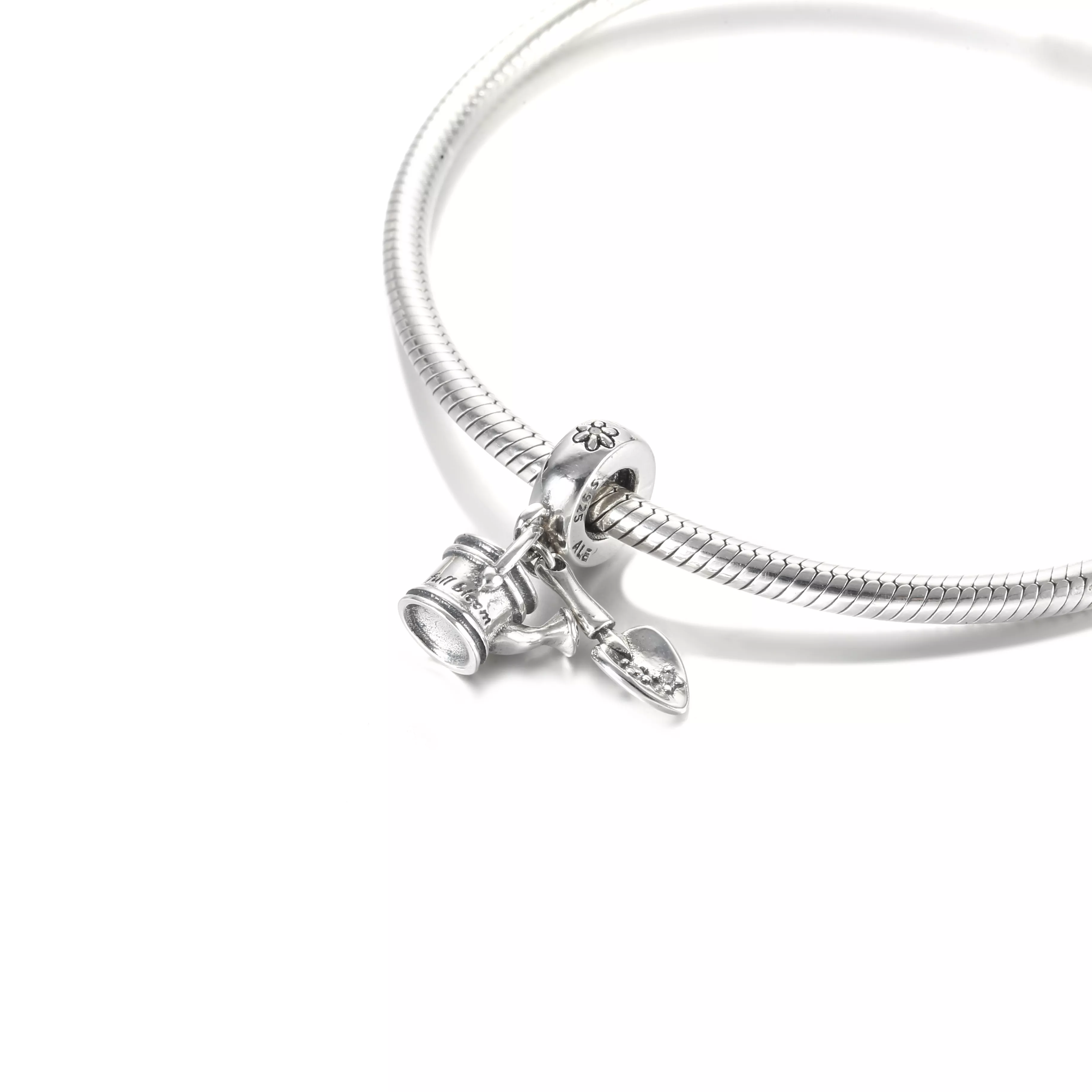 Charm Pendente De Regador De Jardim E Espátula - 799359C01