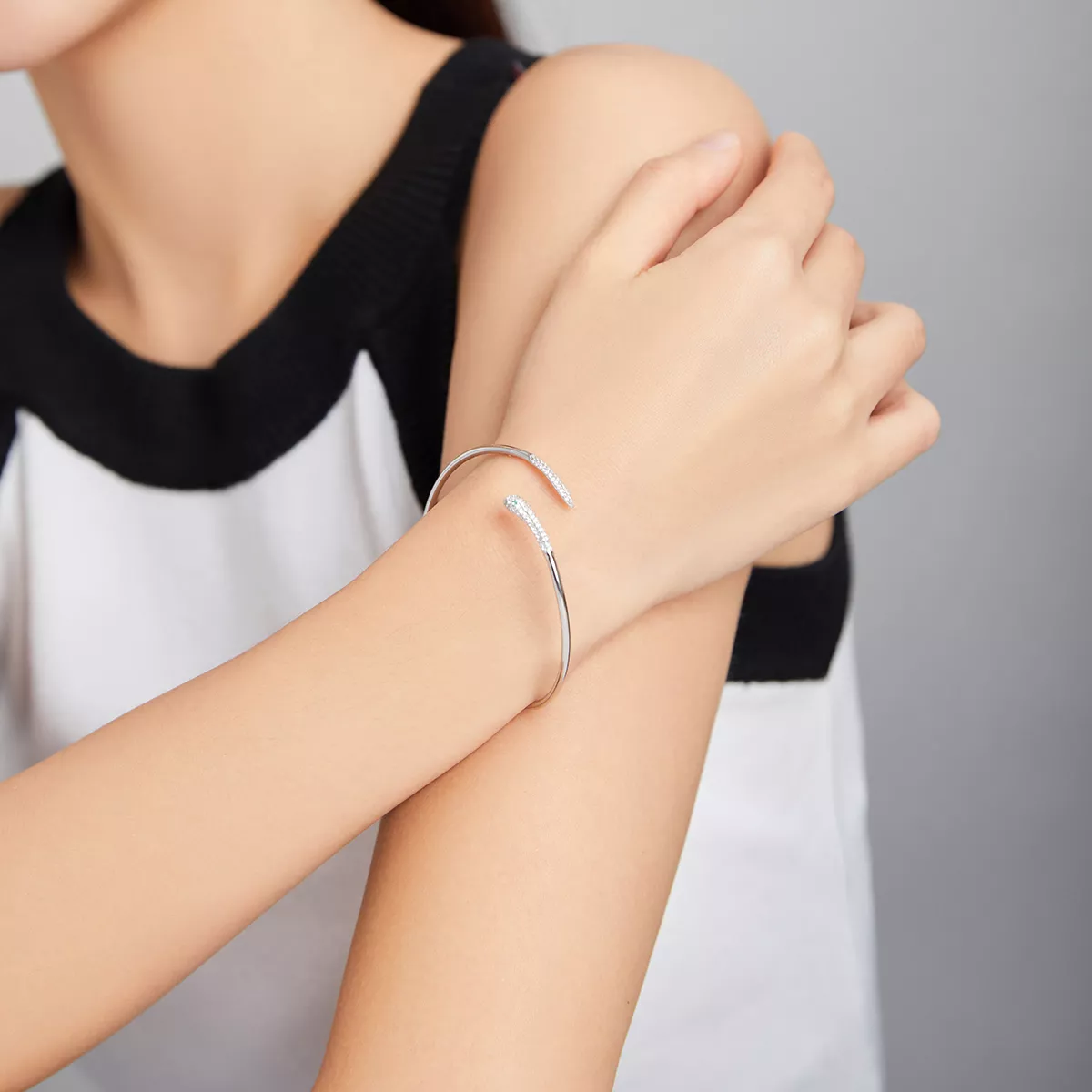 Bracelete Rigido Aberto Cobra estilo Pandora - SCB206