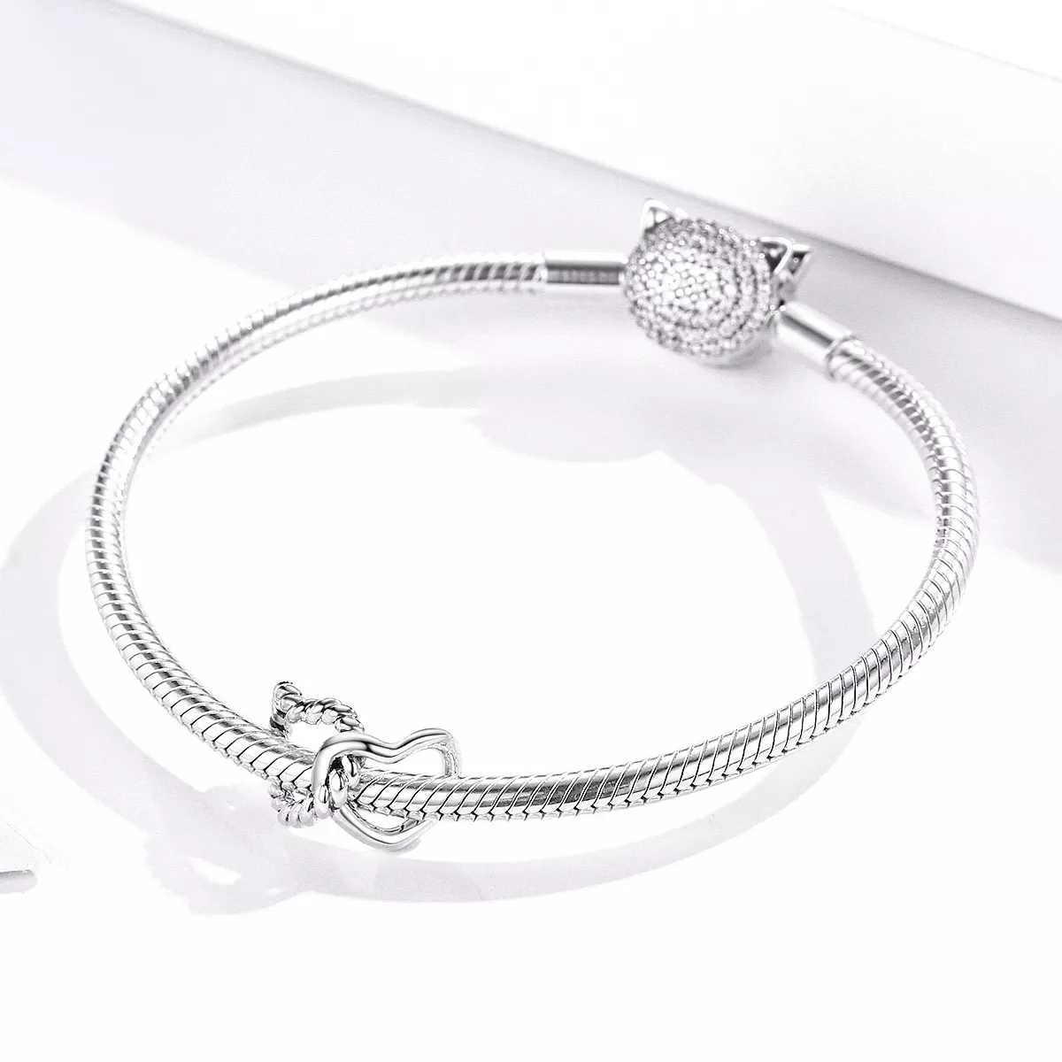 Charm Corações entrelaçados estilo Pandora - SCC1563