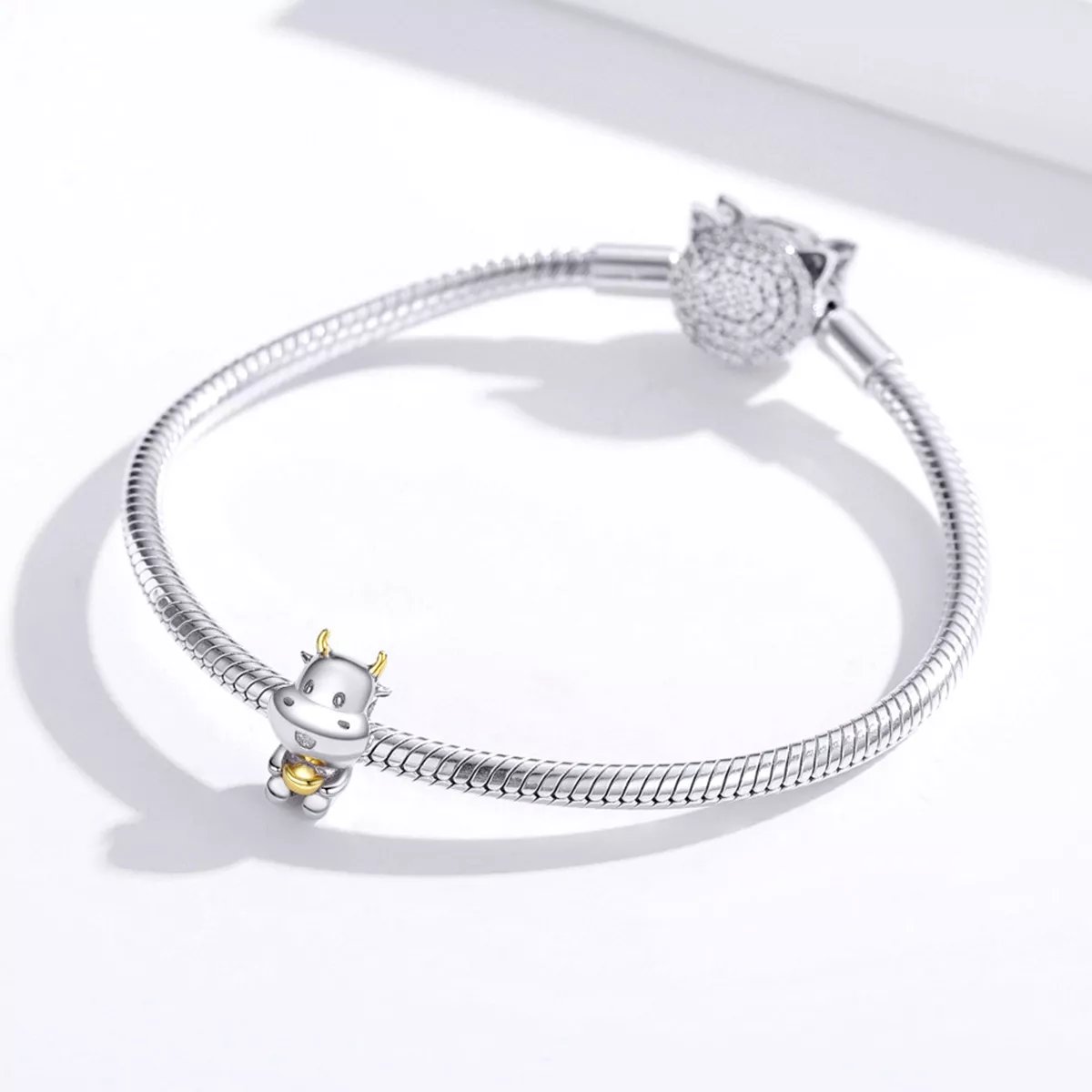 Charm Dois tons Vaca da sorte estilo Pandora - SCC1709