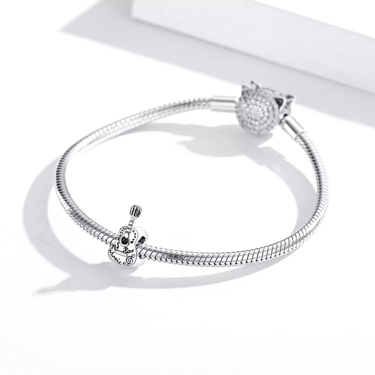 Charm Guitarra simples estilo Pandora - SCC1708
