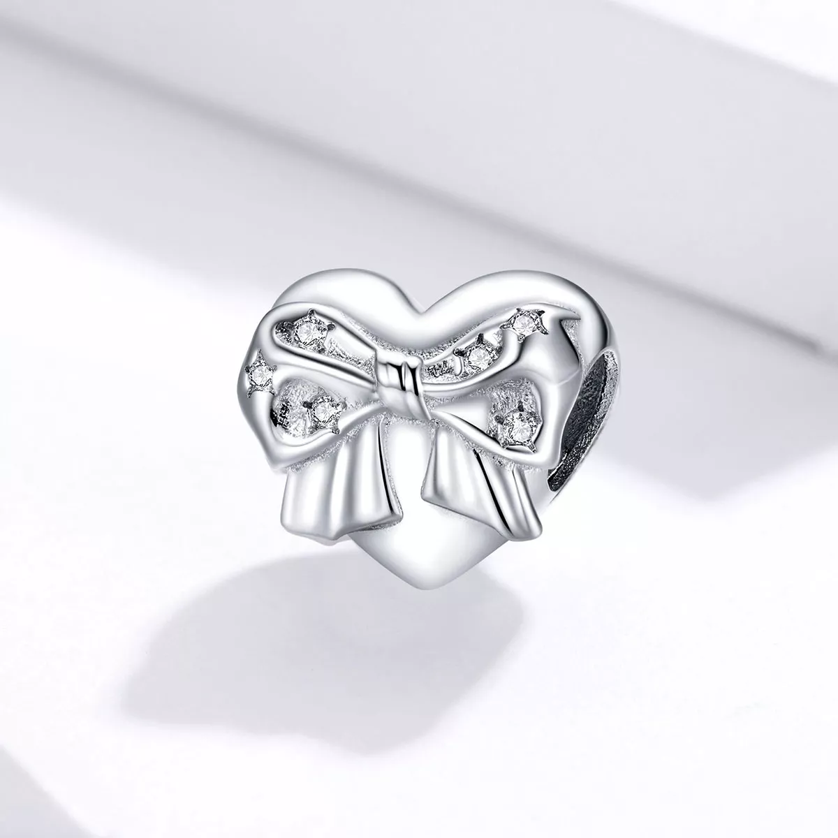 Charm laço e Coração de Amor estilo Pandora - BSC381