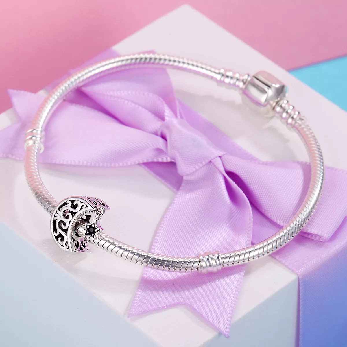 Charm Lua e estrela life Pandora - SCC483