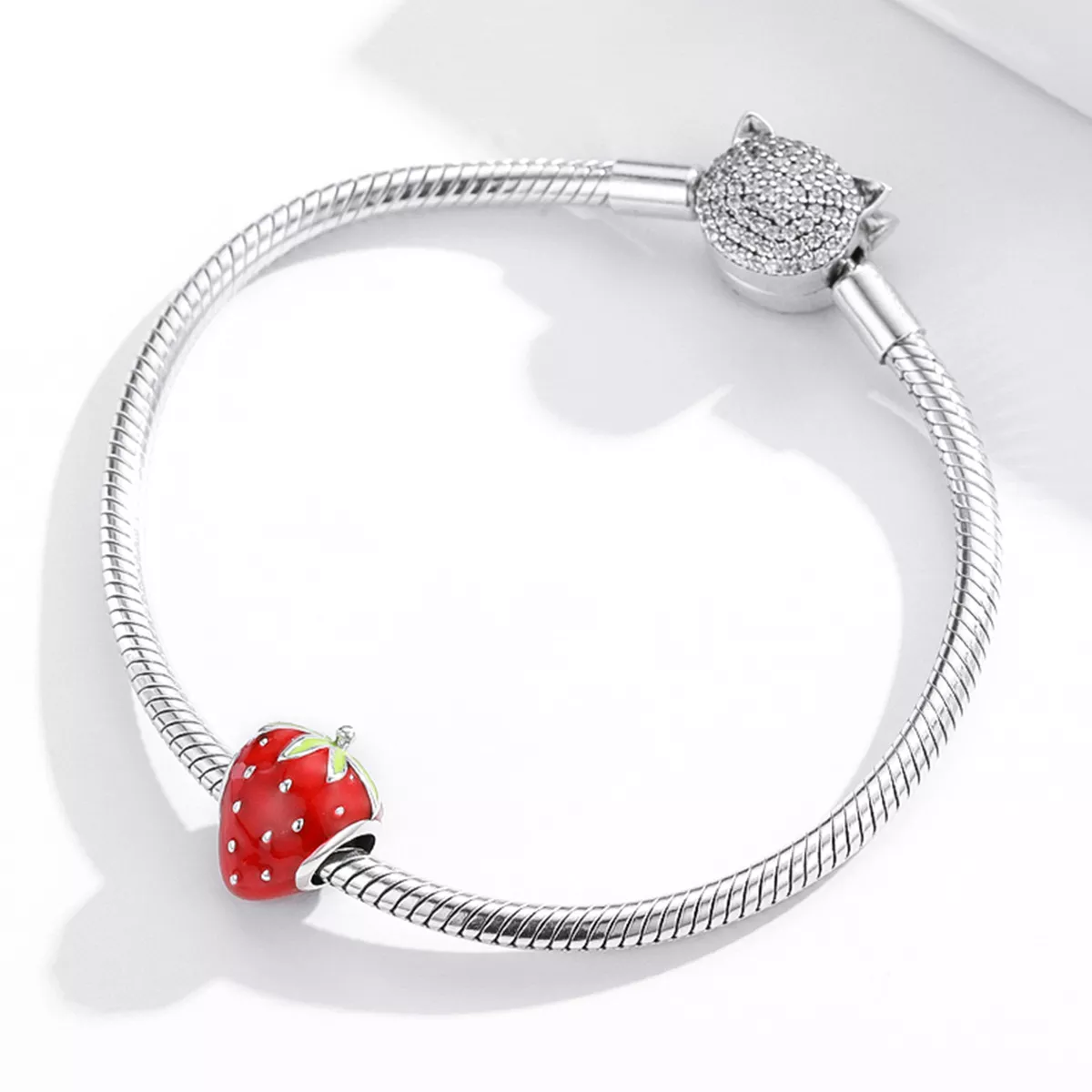Charm Morango adorável estilo Pandora - SCC1839