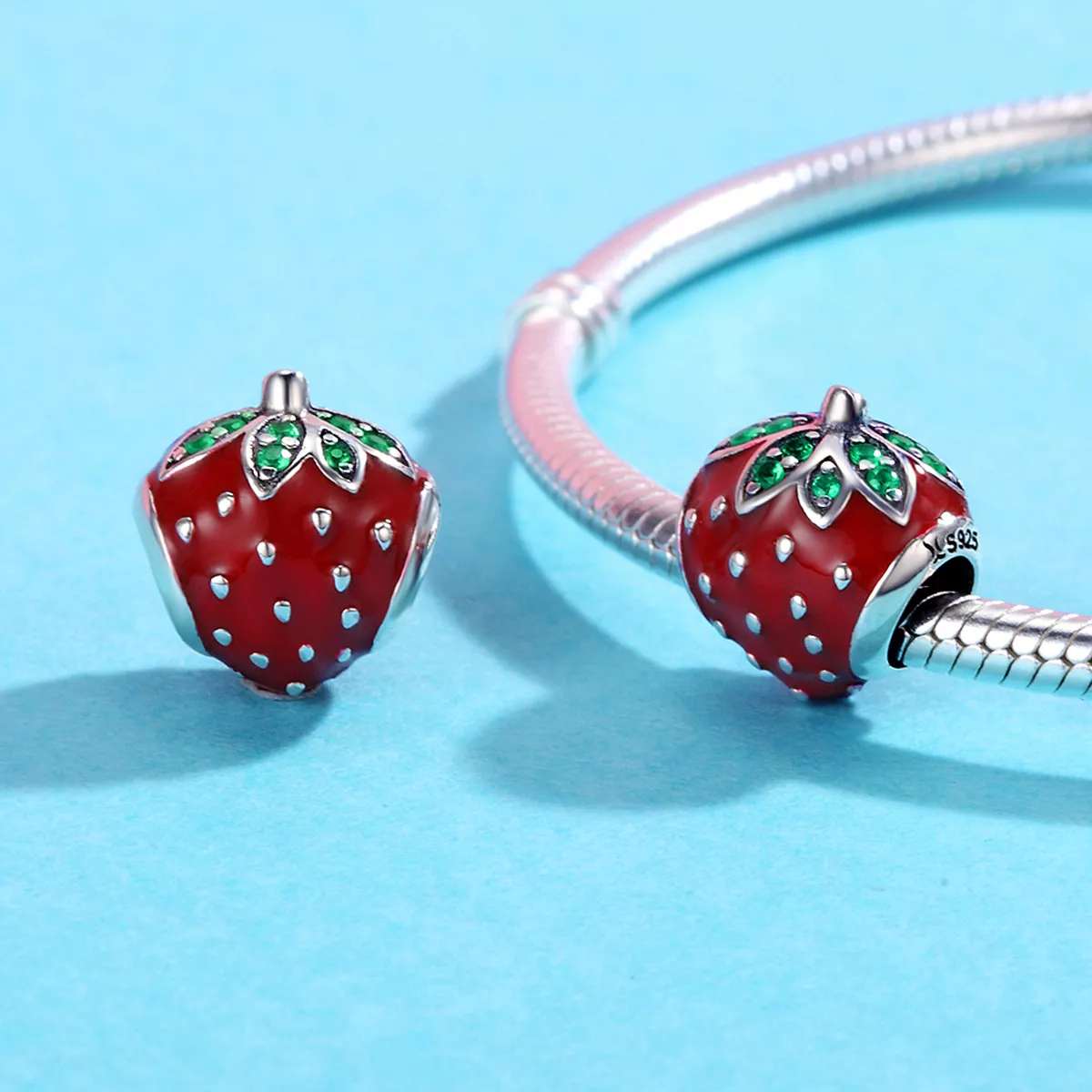 Charm morango life Pandora - SCC369