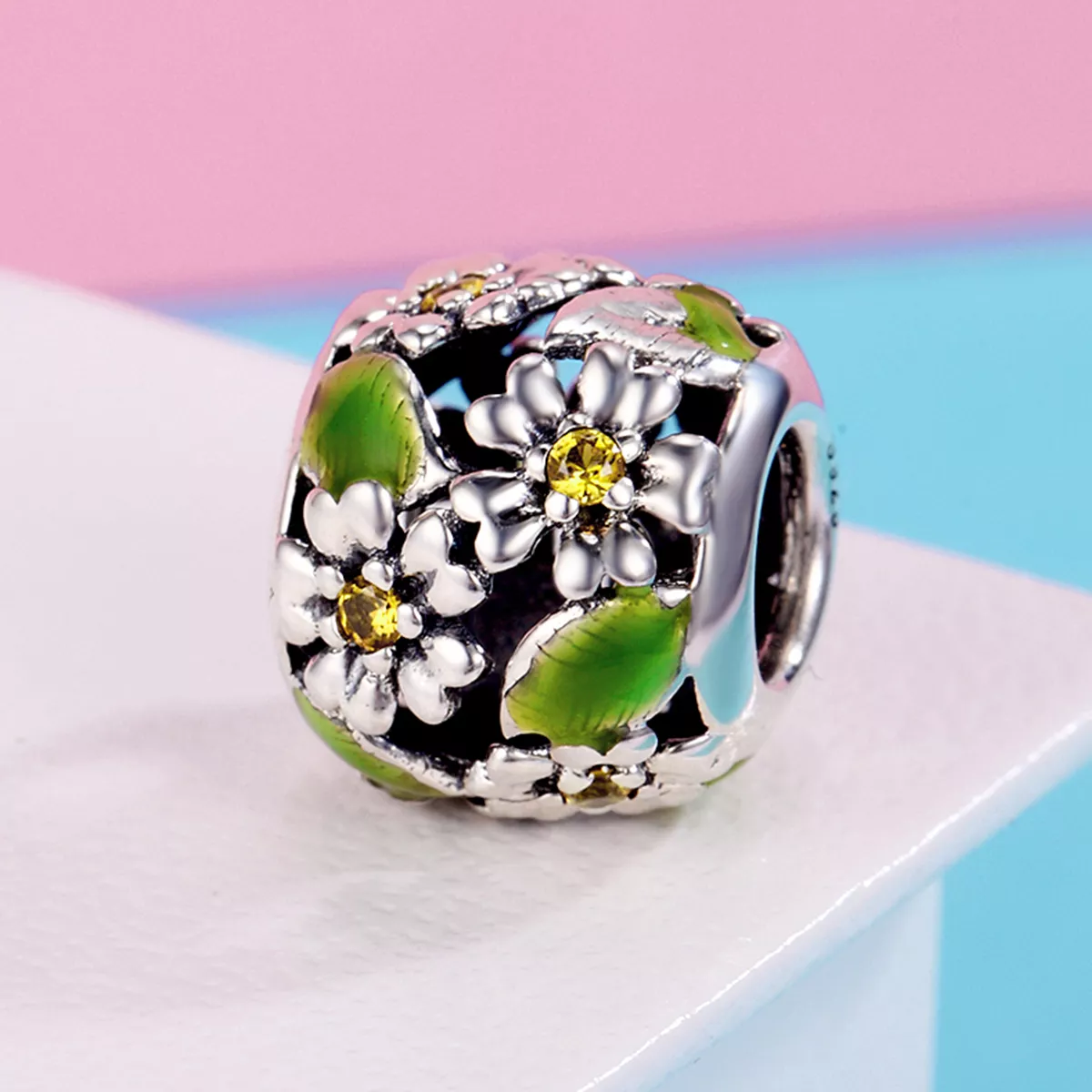 Charm Pequenas margaridas na primavera e no verão estilo Pandora - SCC490