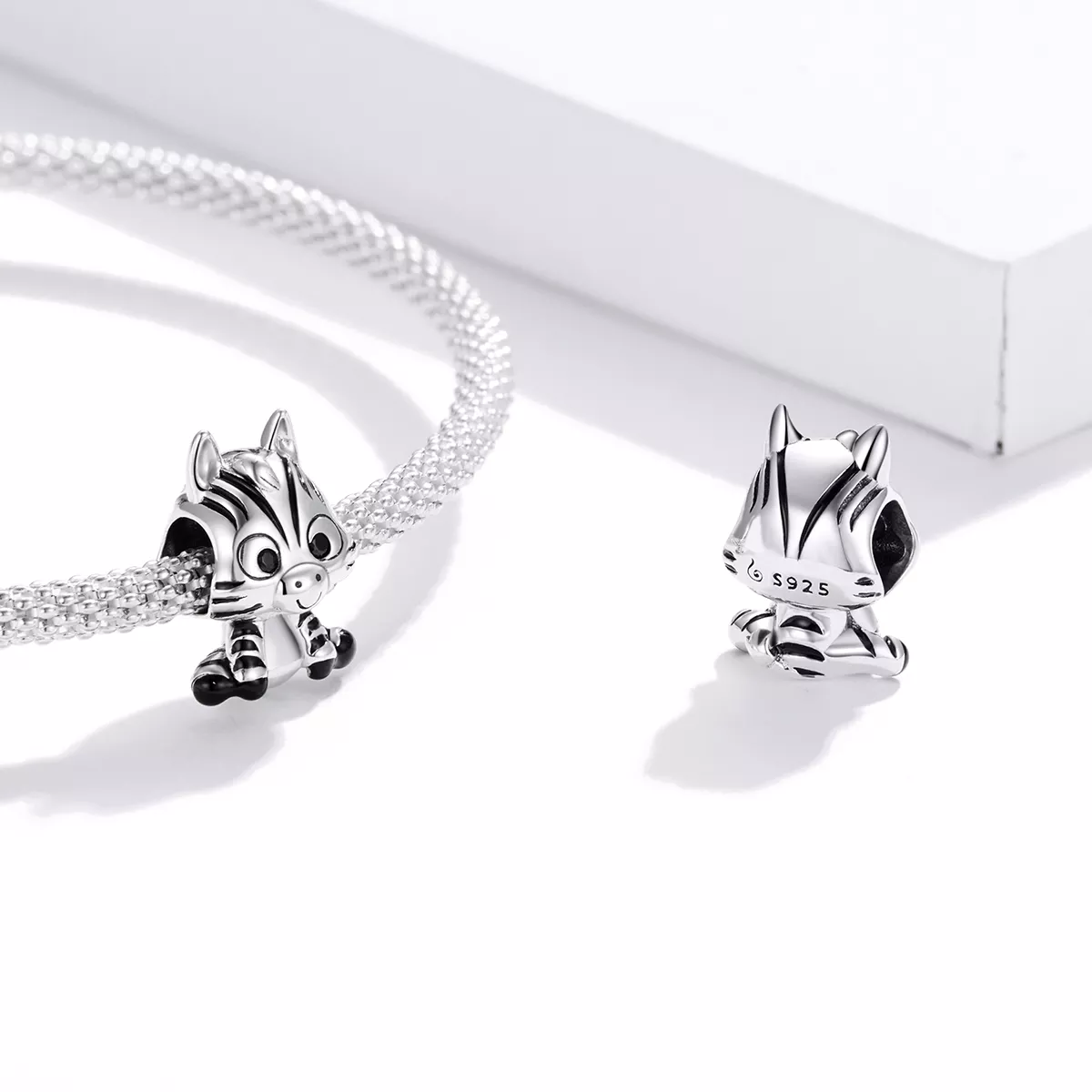 Charm Zebra de desenho animado estilo Pandora - BSC387