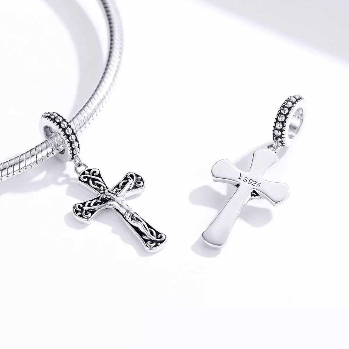 Charm Pendente A cruz de jesus estilo Pandora - SCC1407