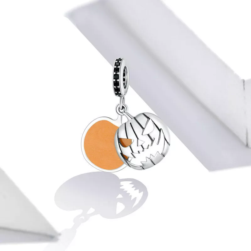 Charm Pendente Cara sorridente de abóbora malvada de Halloween estilo Pandora - SCC1620