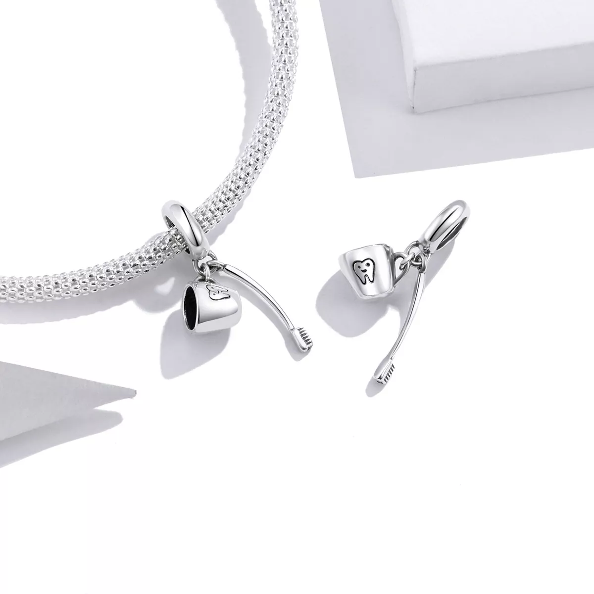 Charm Pendente Escova de dente e copo estilo Pandora - SCC1597