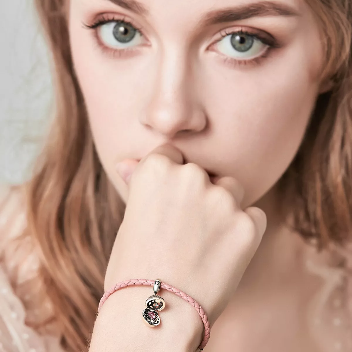 Charm Pendente Surpresa de amor estilo Pandora - SCC689