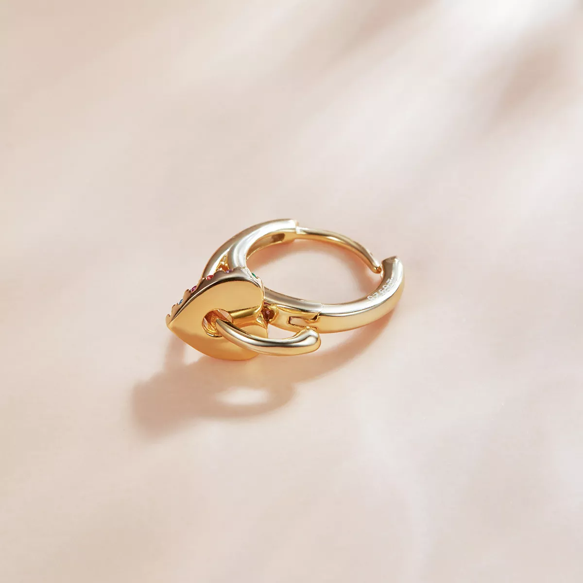 Brinco Argolas Amor misterioso da Espanha estilo Pandora - SCE1149