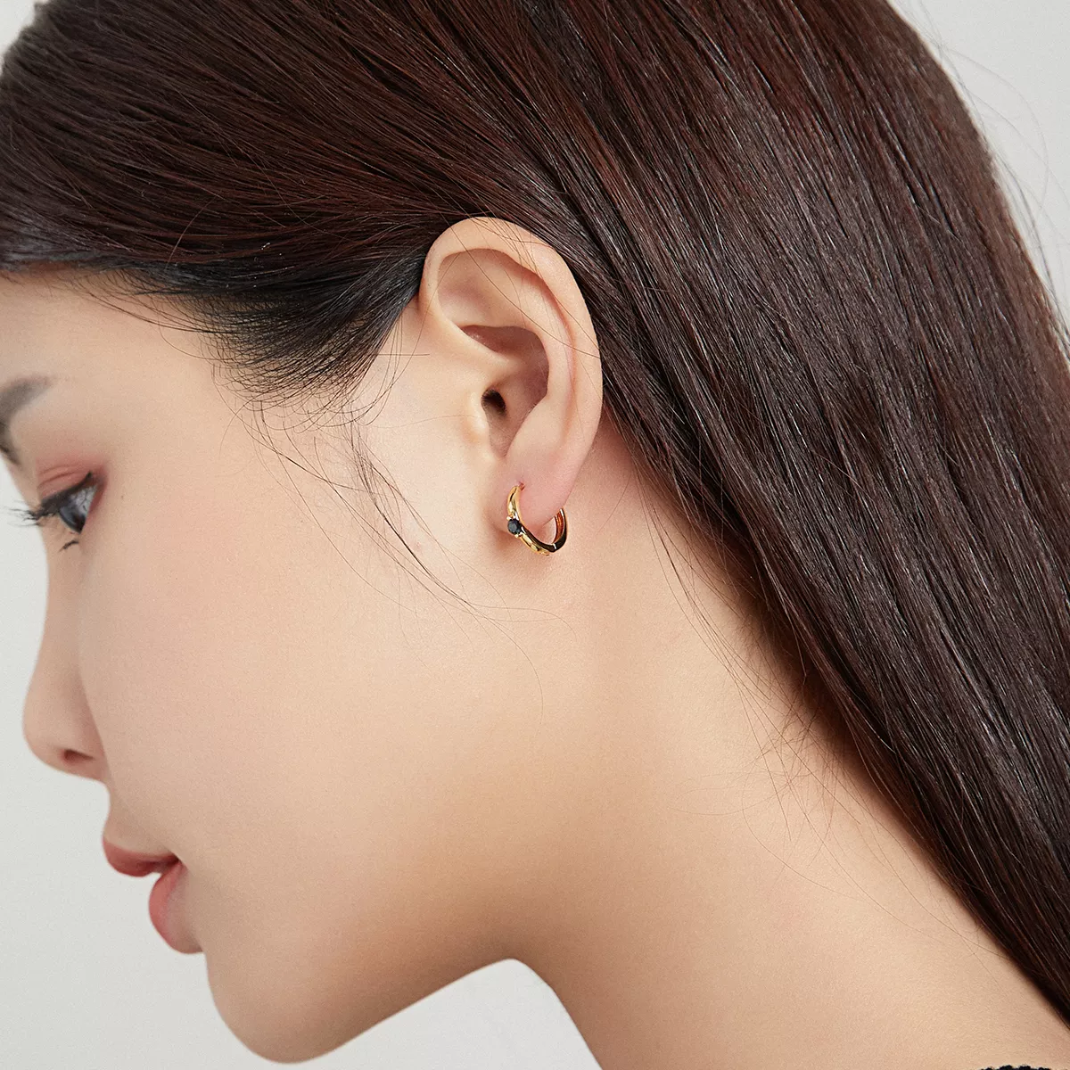 Brinco Argolas Bola estilo Pandora - SCE1050-BK