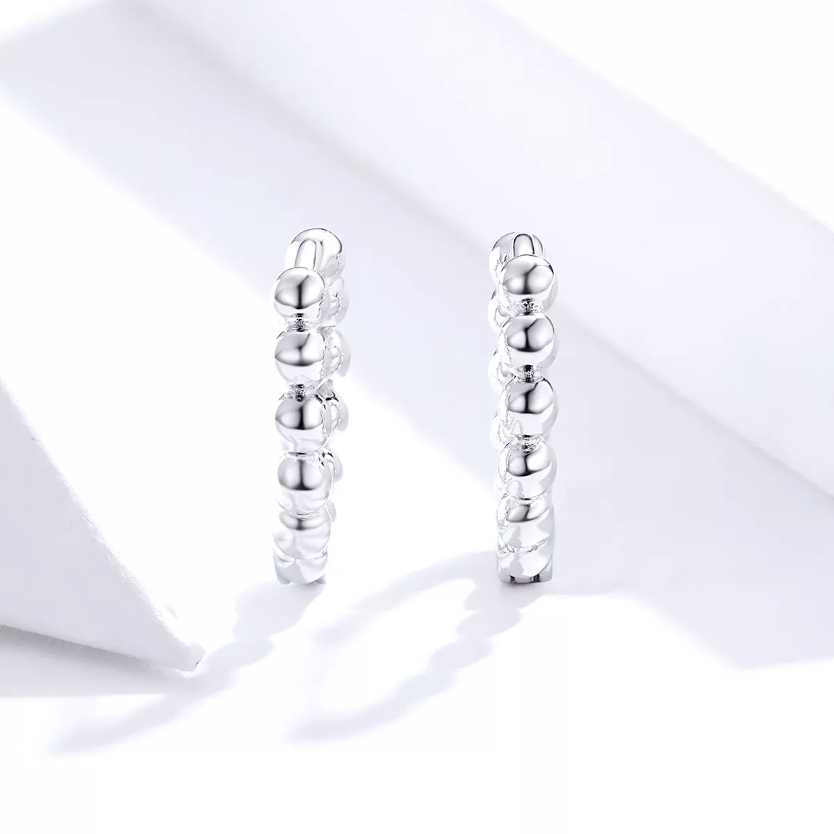 Brinco Argolas Bola pequena estilo Pandora - SCE807-A