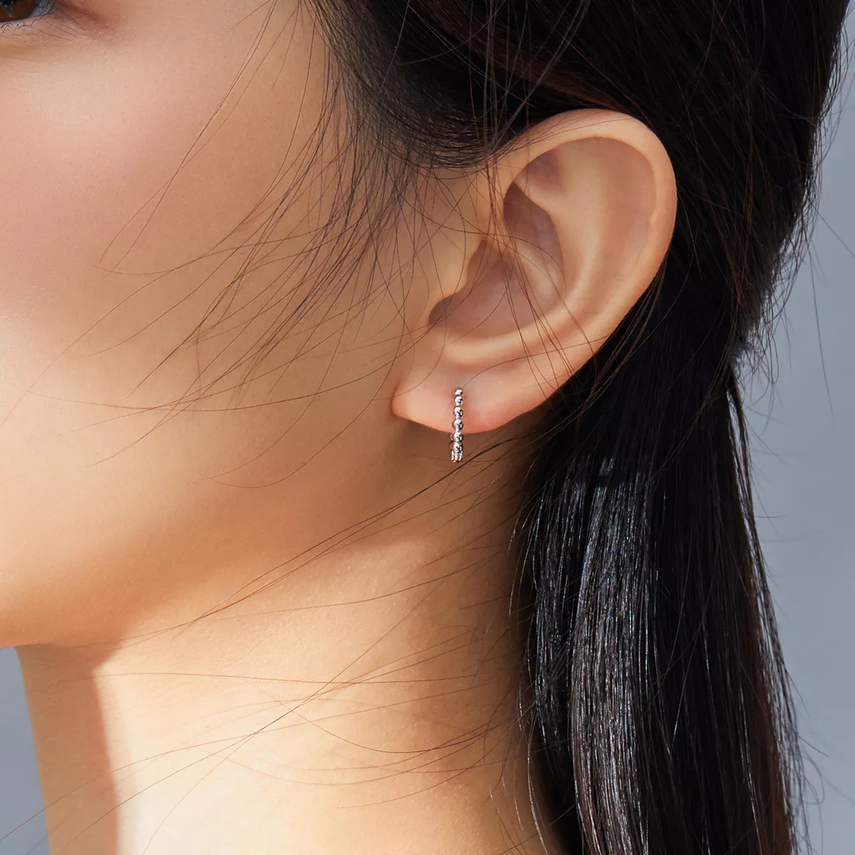 Brinco Argolas Bola pequena estilo Pandora - SCE807-A