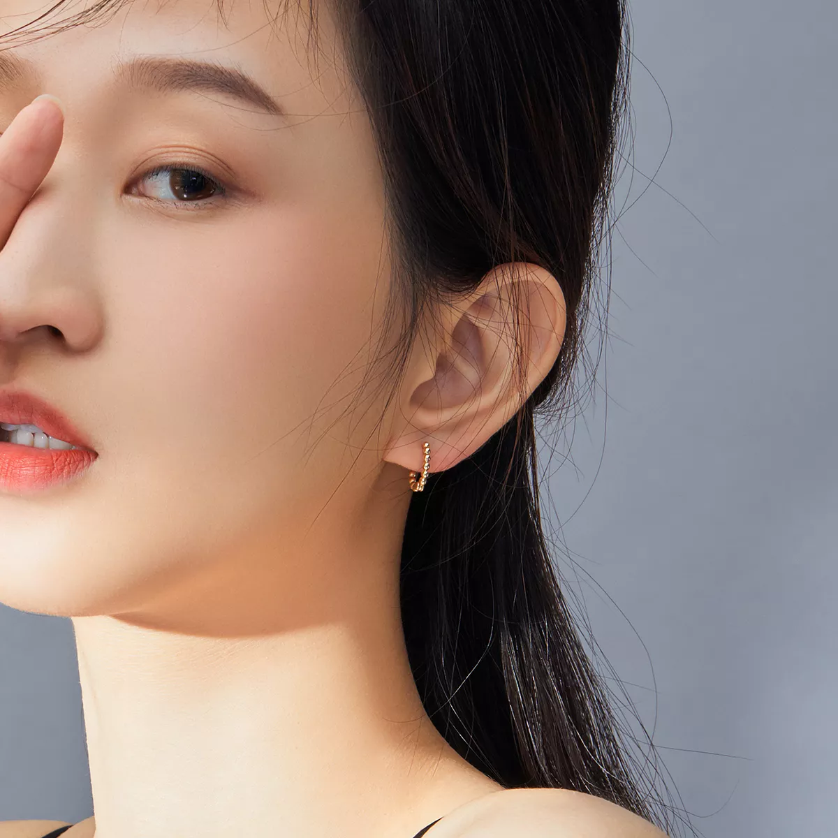 Brinco Argolas Bola pequena estilo Pandora - SCE807-B