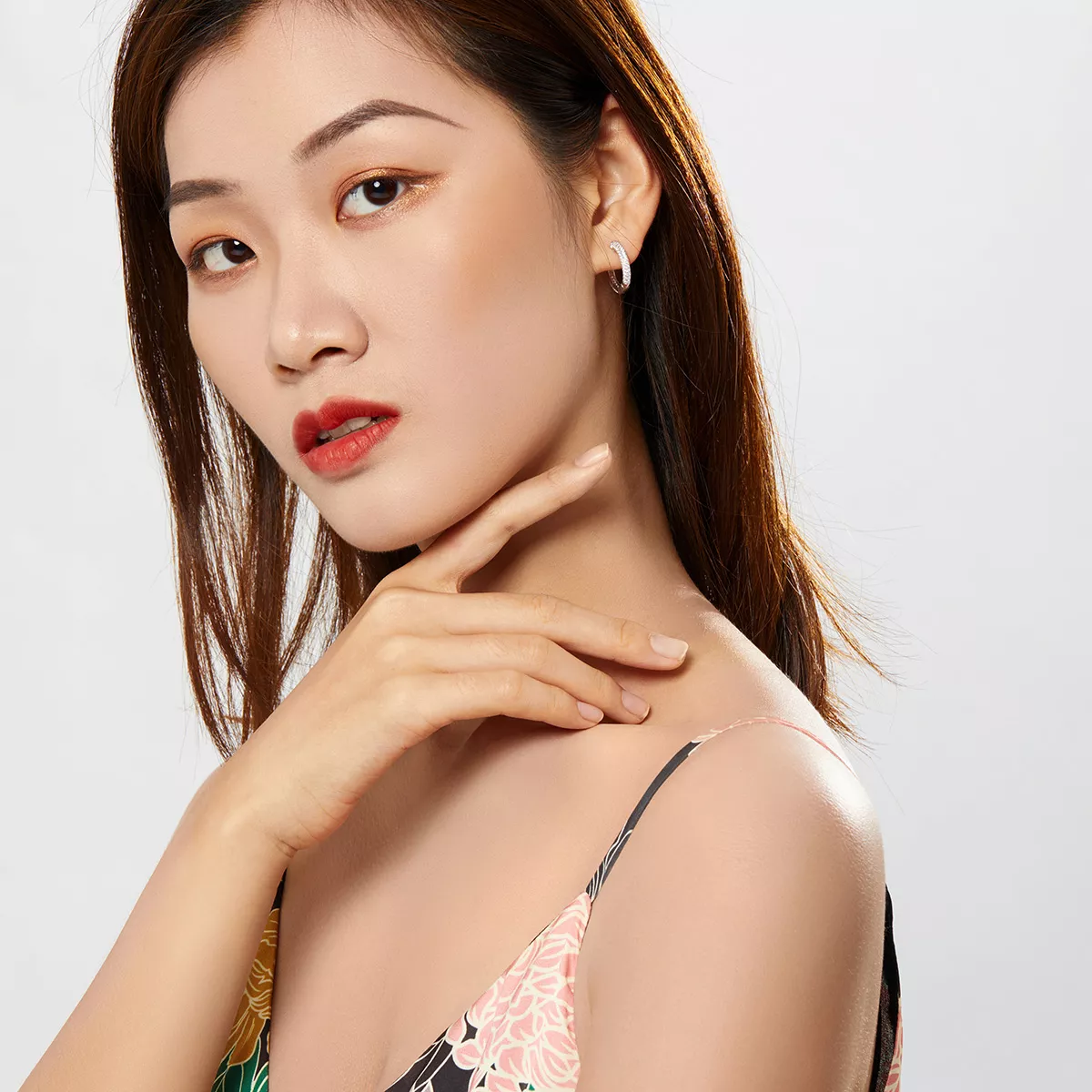 Brinco Argolas Brilhante estilo Pandora - BSE300