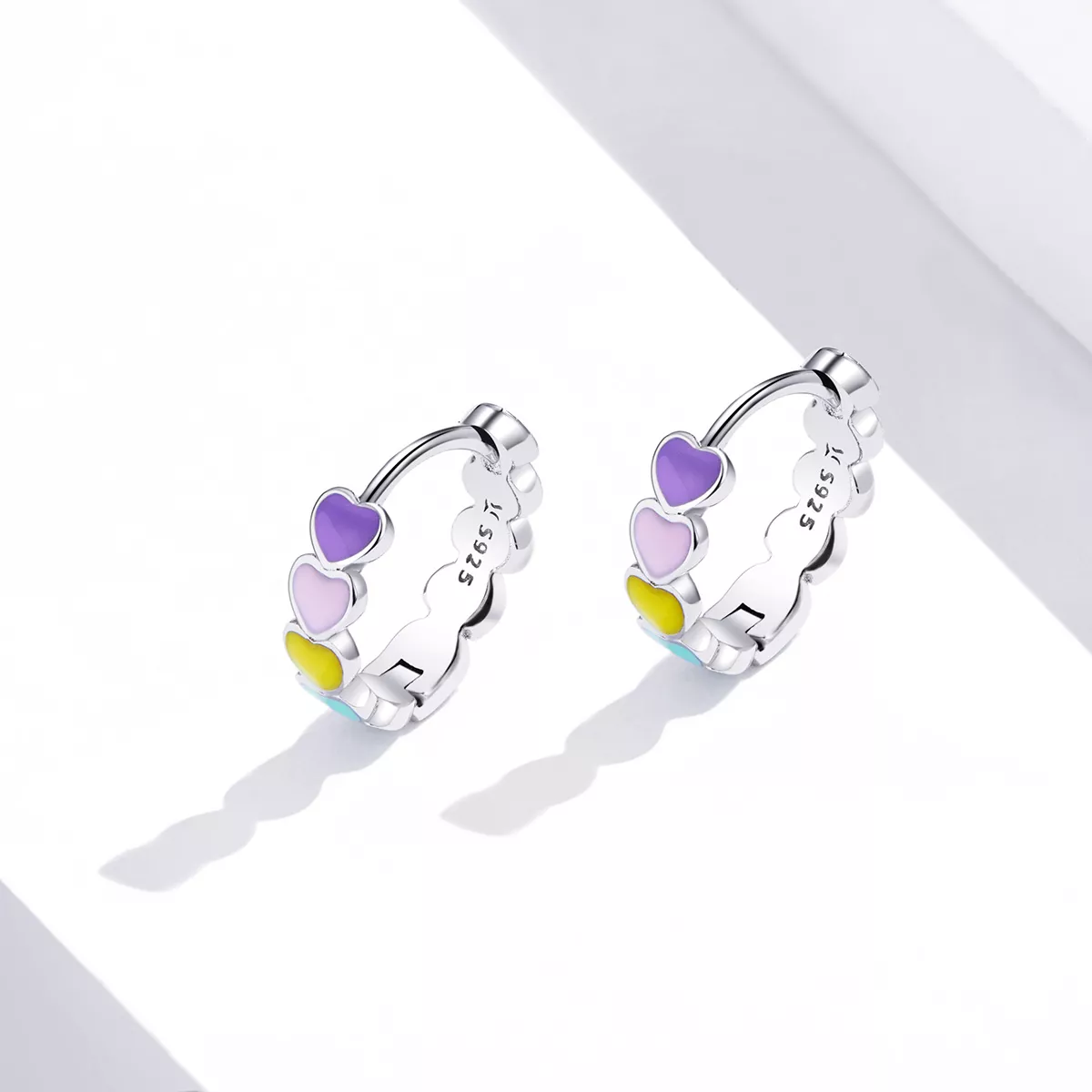Brinco Argolas Corações Arco-Íris estilo Pandora - SCE909