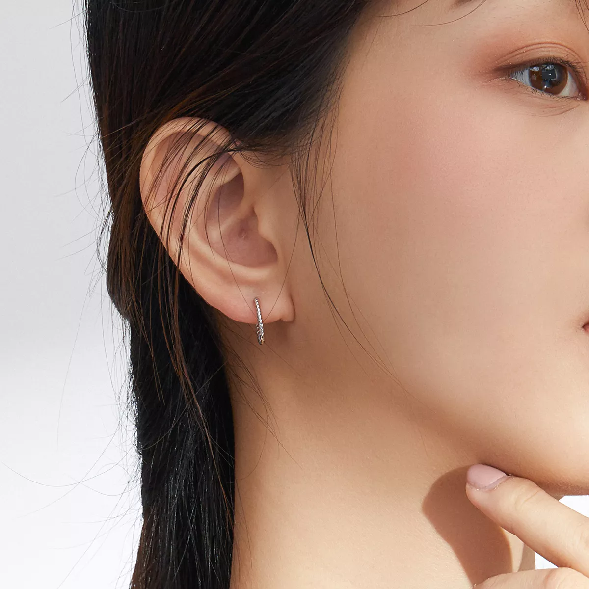 Brinco Argolas Corda de cânhamo circular estilo Pandora - SCE841