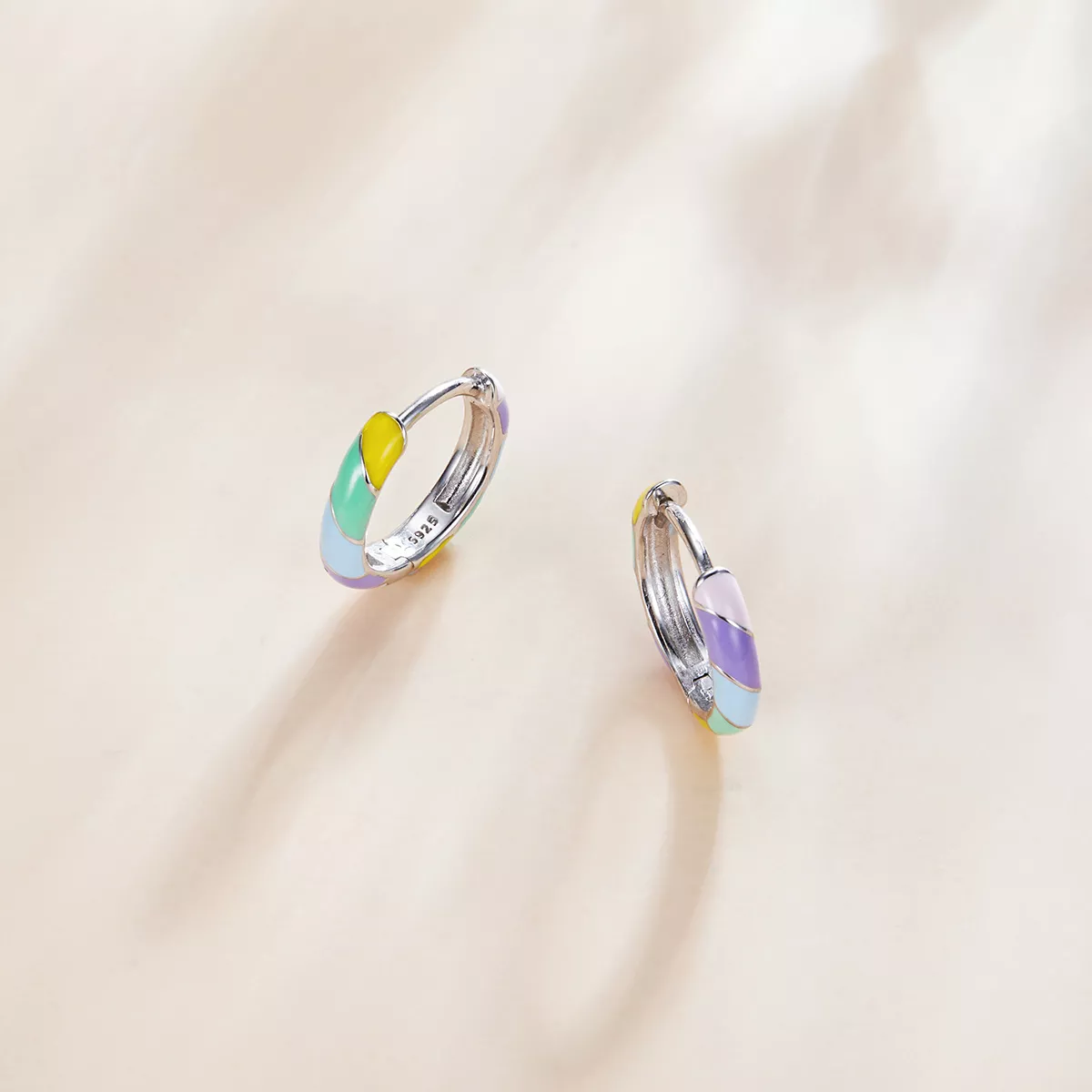 Brinco Argolas Deslumbrar estilo Pandora - SCE1085