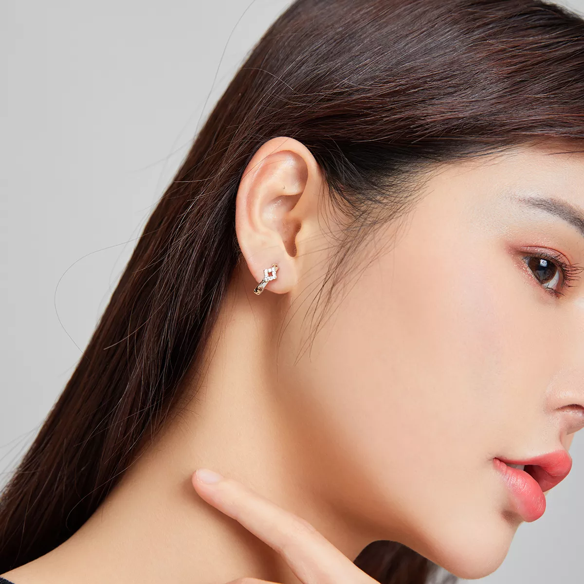 Brinco Argolas Diamante brilhante estilo Pandora - SCE1048