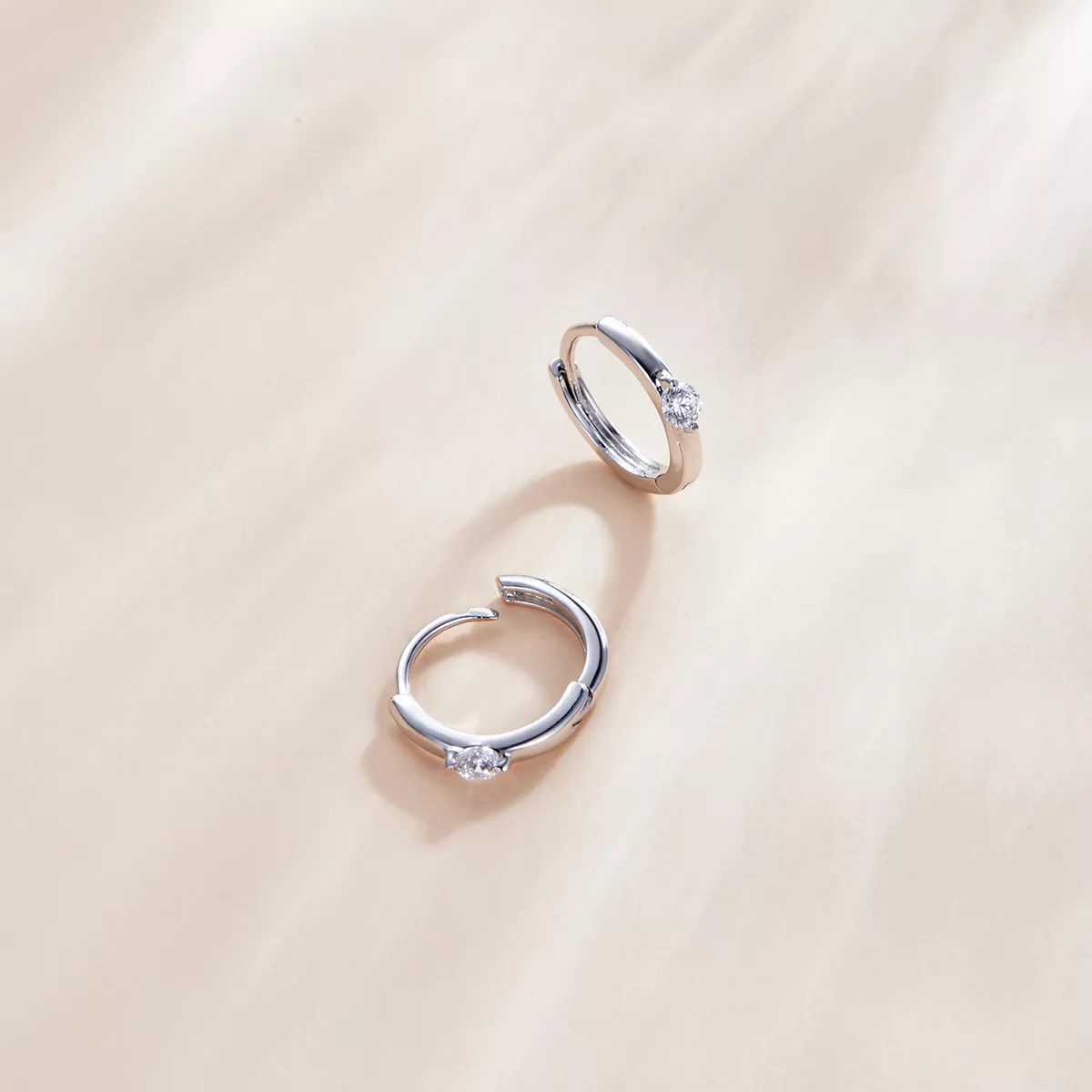 Brinco Argolas Diamante brilhante estilo Pandora - SCE1050-A