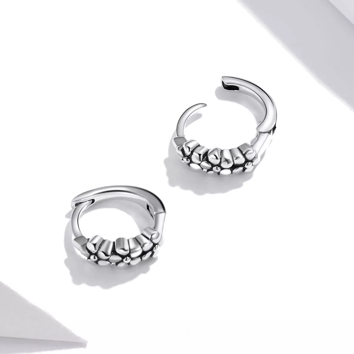 Brinco Argolas Flores de prata simples estilo Pandora - SCE1154