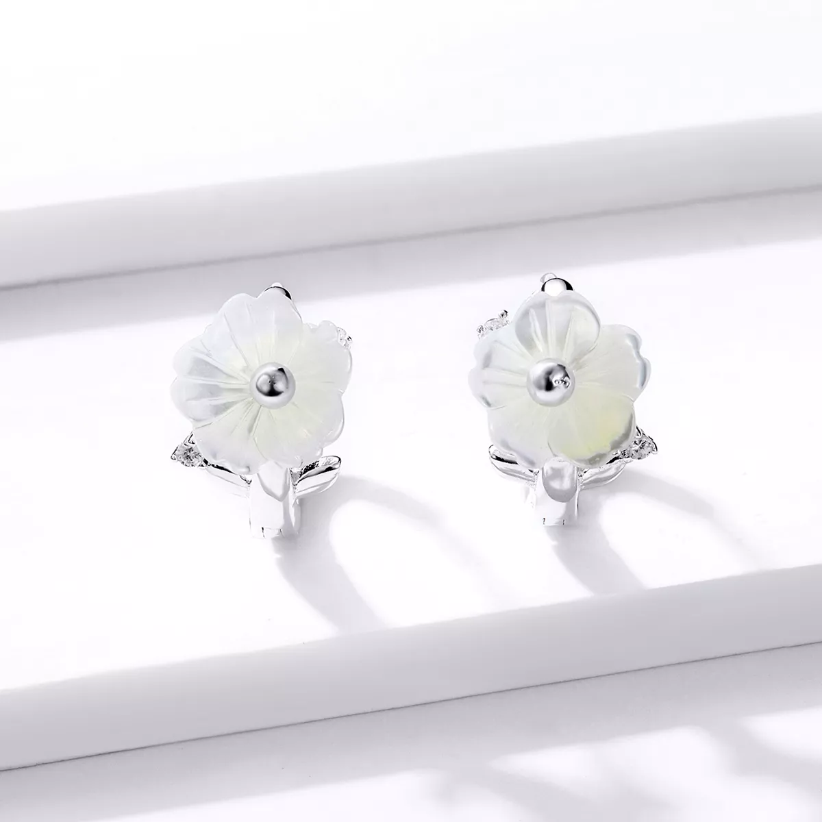 Brinco Argolas Flores puras estilo Pandora - BSE321