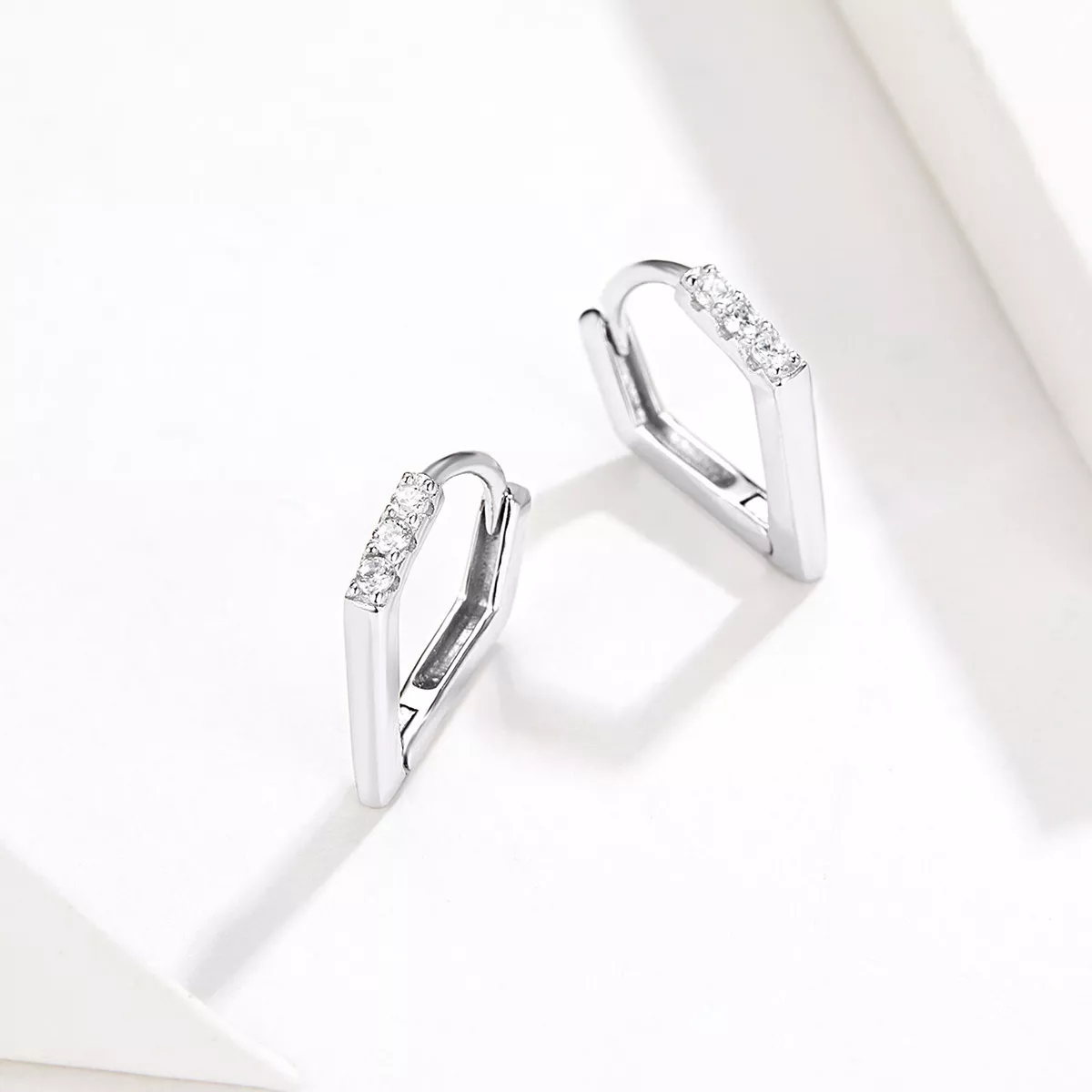 Brinco Argolas Geometria estilo Pandora - BSE162