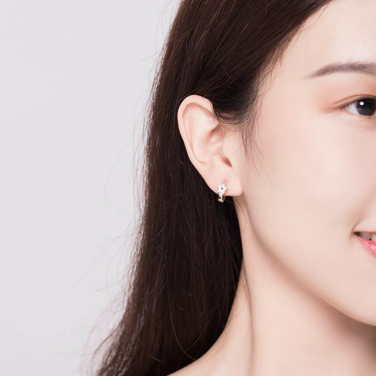 Brinco Argolas Luz estrelada estilo Pandora - BSE172