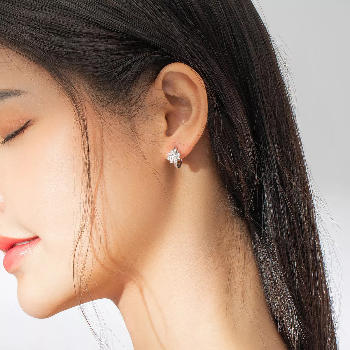 Brinco Argolas Margarida estilo Pandora - BSE359