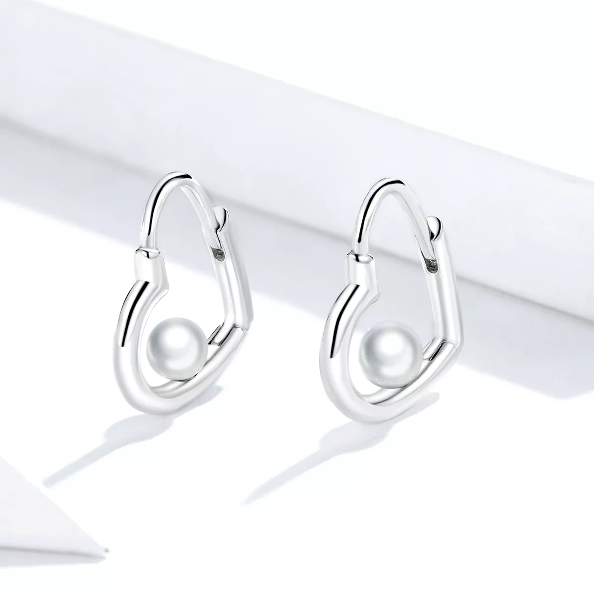 Brinco Argolas O Coração do Tesouro estilo Pandora - SCE939