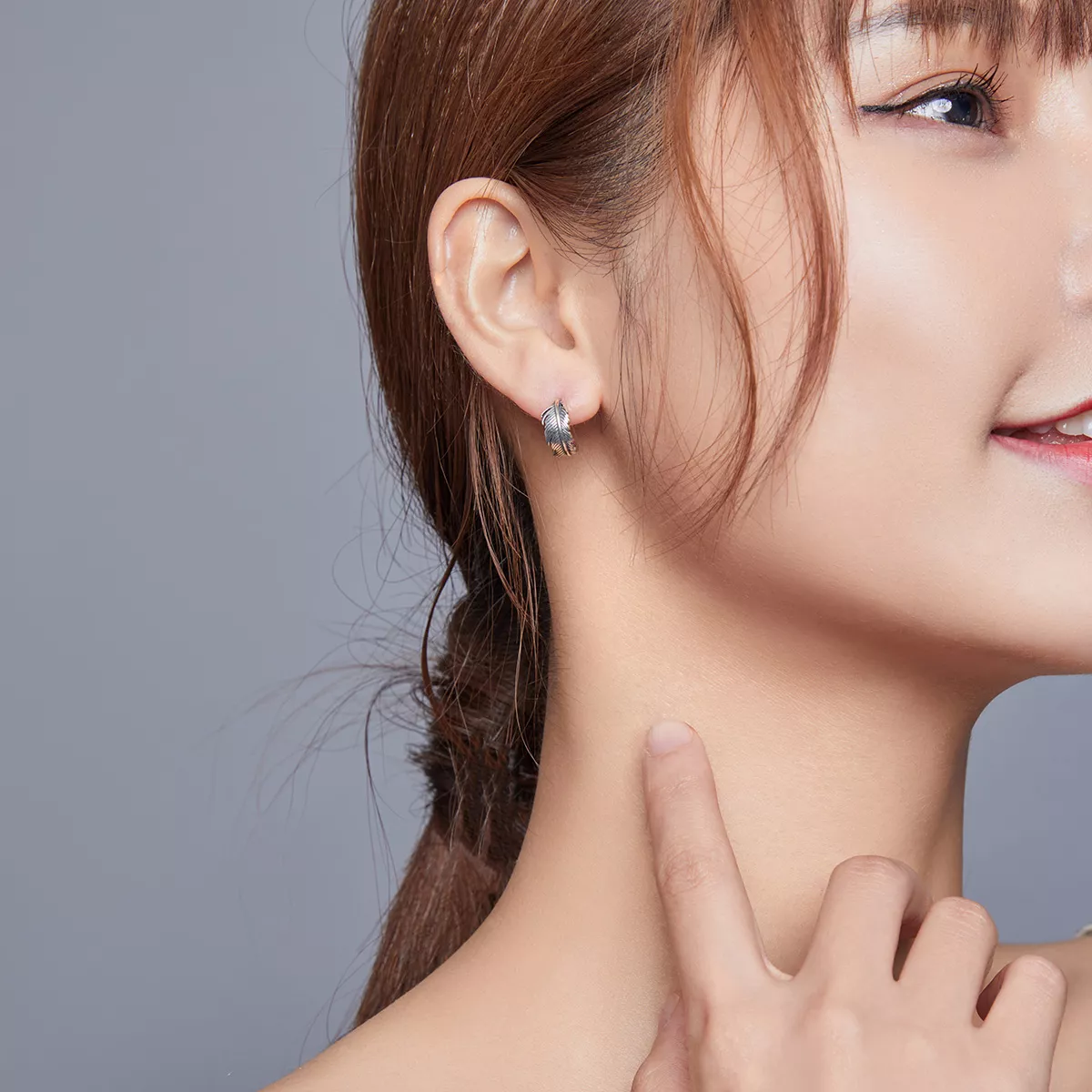 Brinco Argolas Pluma life Pandora - SCE923