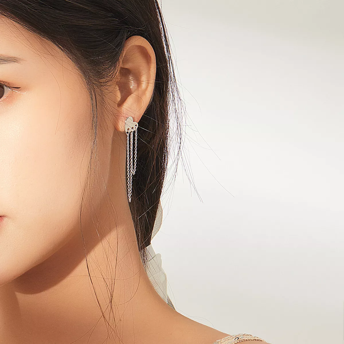 Brinco Borlas de coração estilo Pandora - SCE867