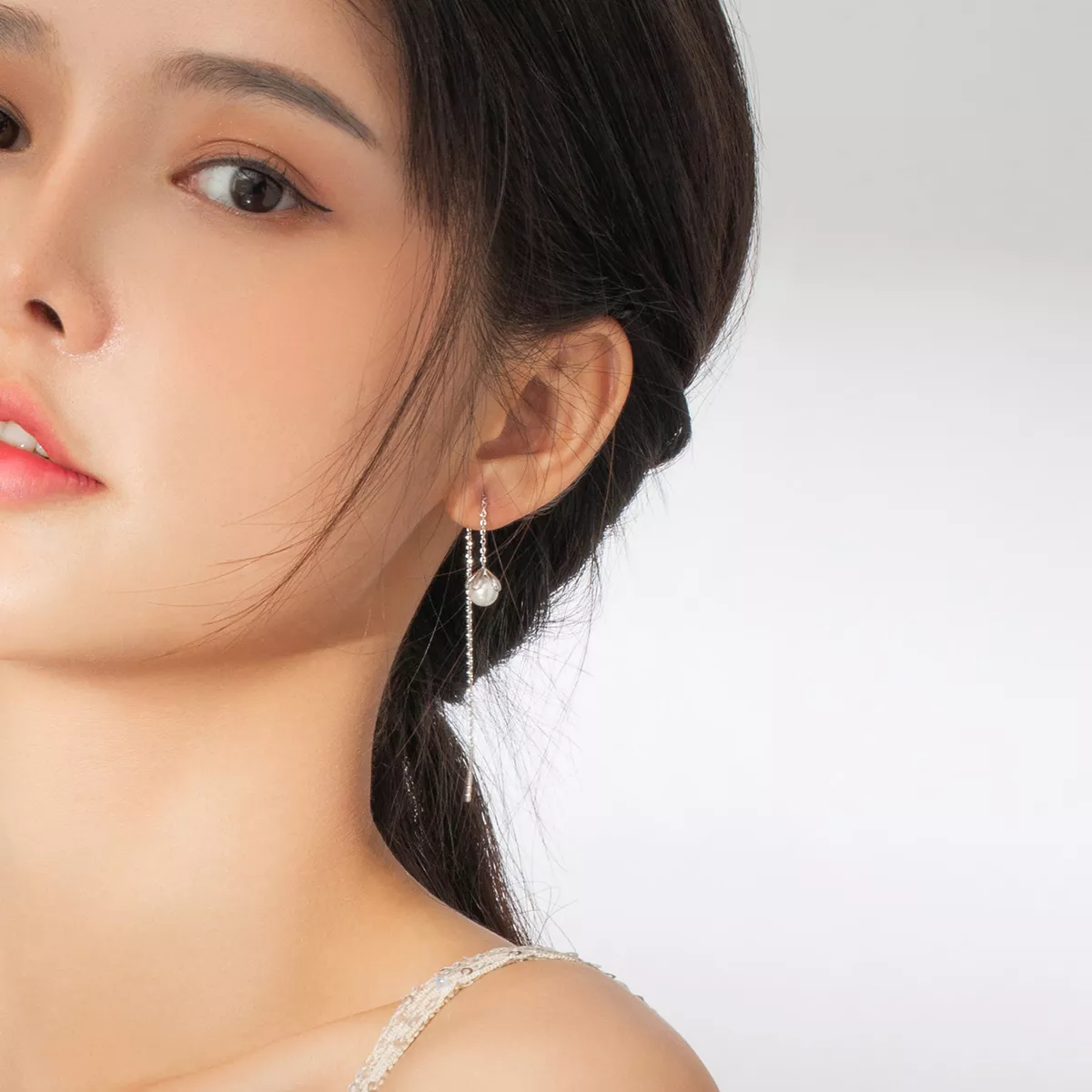 Brinco Broto de flores estilo Pandora - BSE373