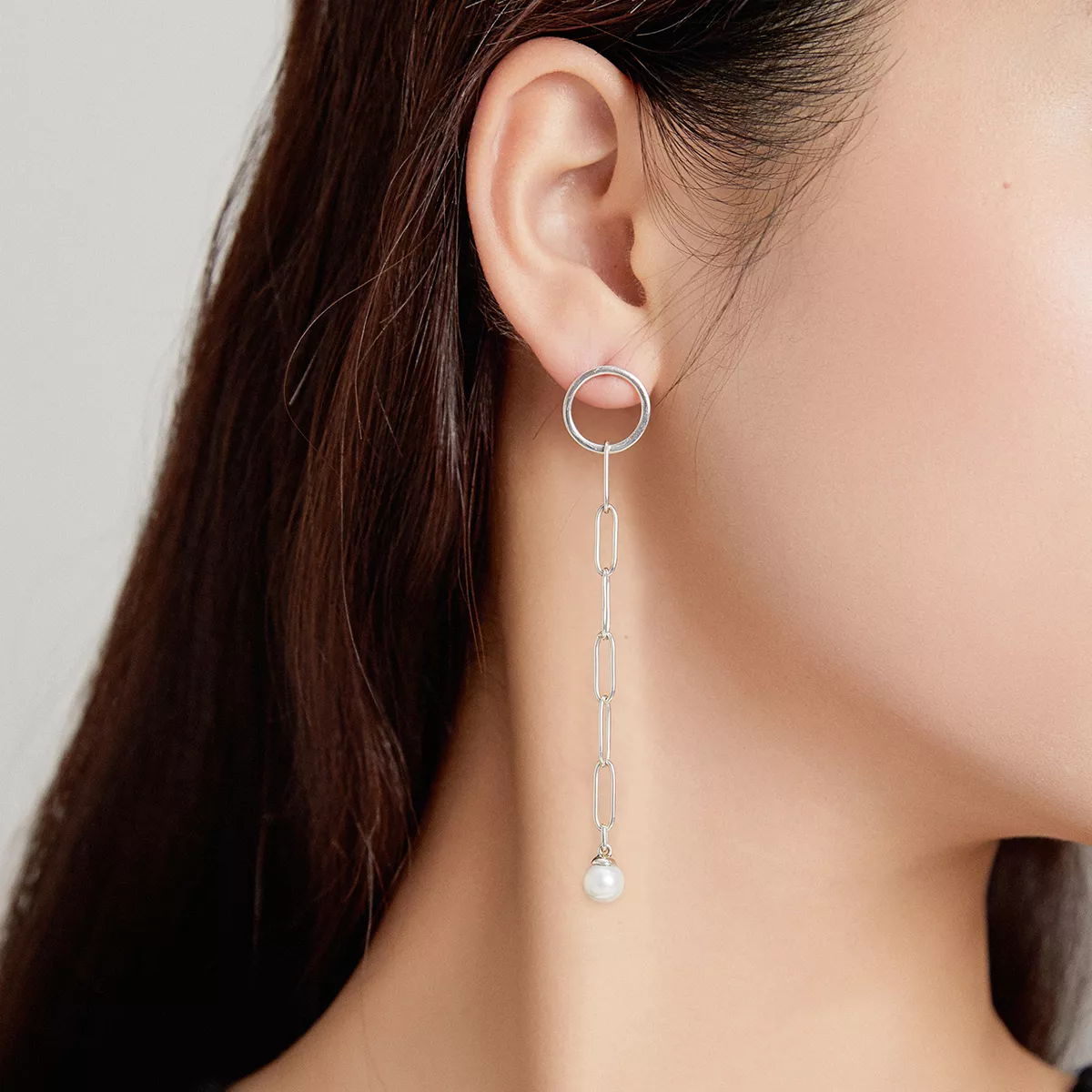 Brinco Círculo bonito assimétrico estilo Pandora - SCE1012